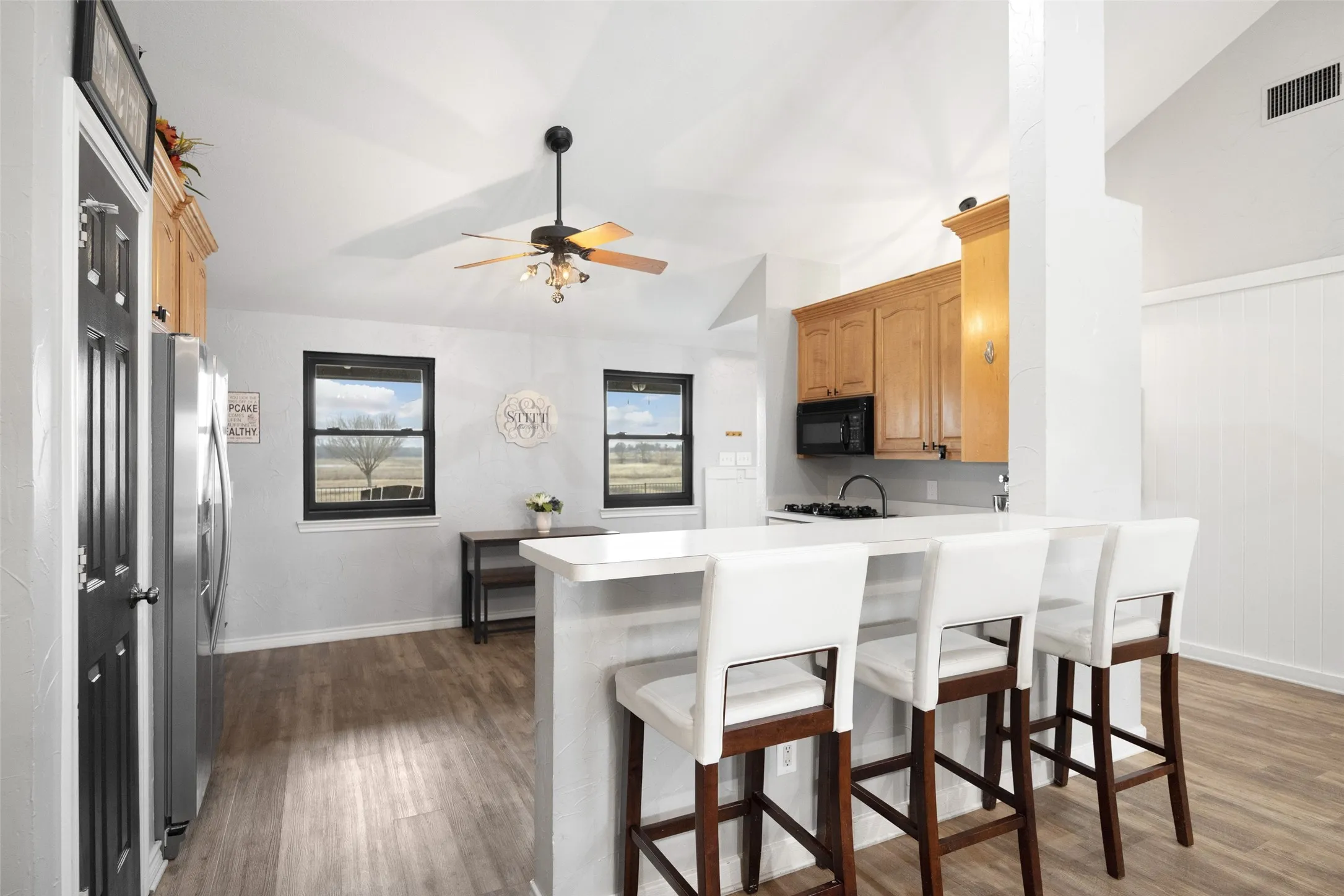 Single Family Residence For Sale in Collin County , 21639 County Road 850, Farmersville, Texas 75442, 5 Bedroom, 3 Bathroom, 4 Garage spaces, 1,980 Sqft, built in 1999, Price $515,000, mls#21170402, Real Estate Agent in Farmersville, Homes For Sale in Collin county, Homes For Sale in Farmersville, Realtor in Farmersville Texas, Real Estate Brokerage Independent Realty Texas, Luminita Cordes Realtor