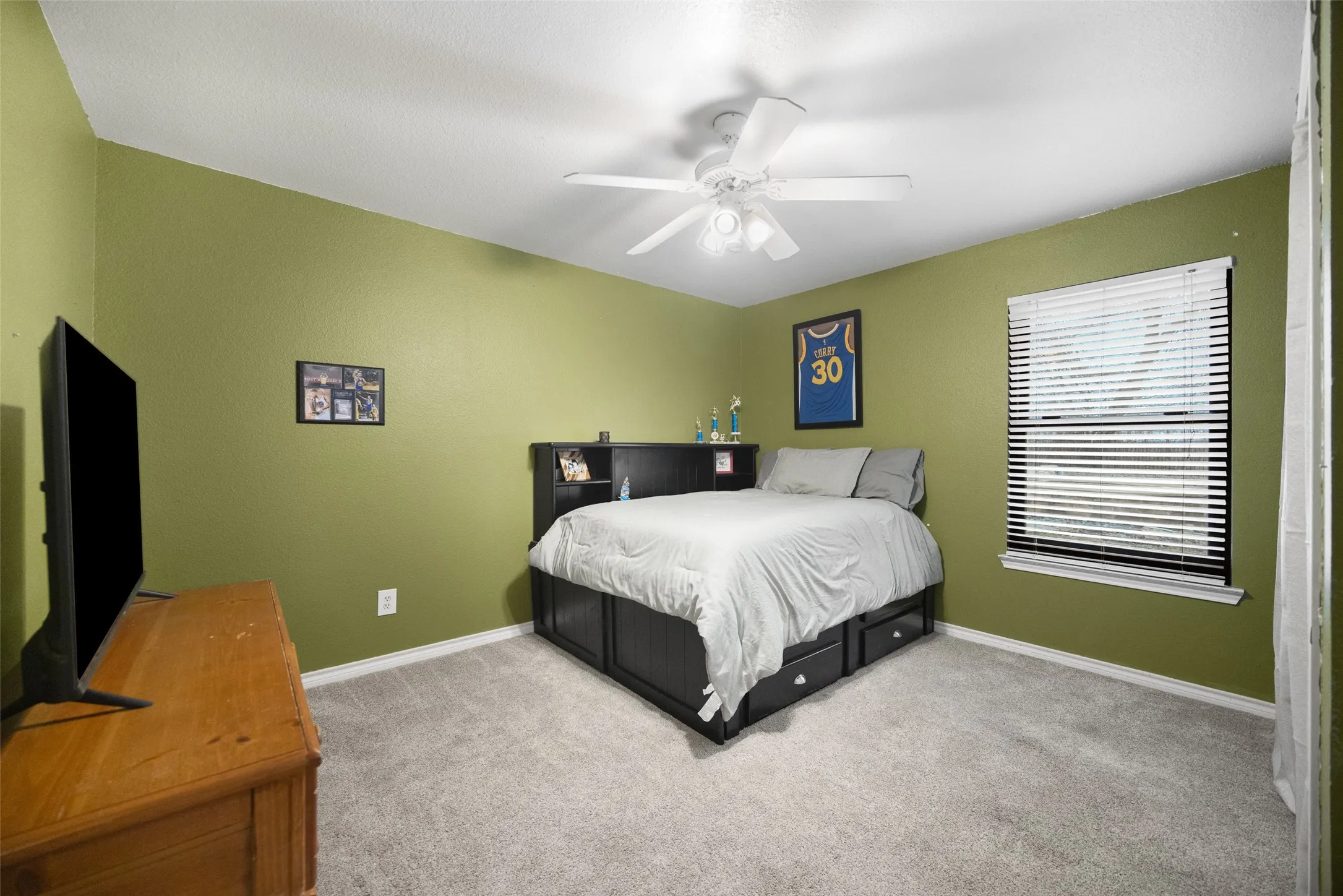 Single Family Residence For Sale in Collin County , 21639 County Road 850, Farmersville, Texas 75442, 5 Bedroom, 3 Bathroom, 4 Garage spaces, 1,980 Sqft, built in 1999, Price $515,000, mls#21170402, Real Estate Agent in Farmersville, Homes For Sale in Collin county, Homes For Sale in Farmersville, Realtor in Farmersville Texas, Real Estate Brokerage Independent Realty Texas, Luminita Cordes Realtor