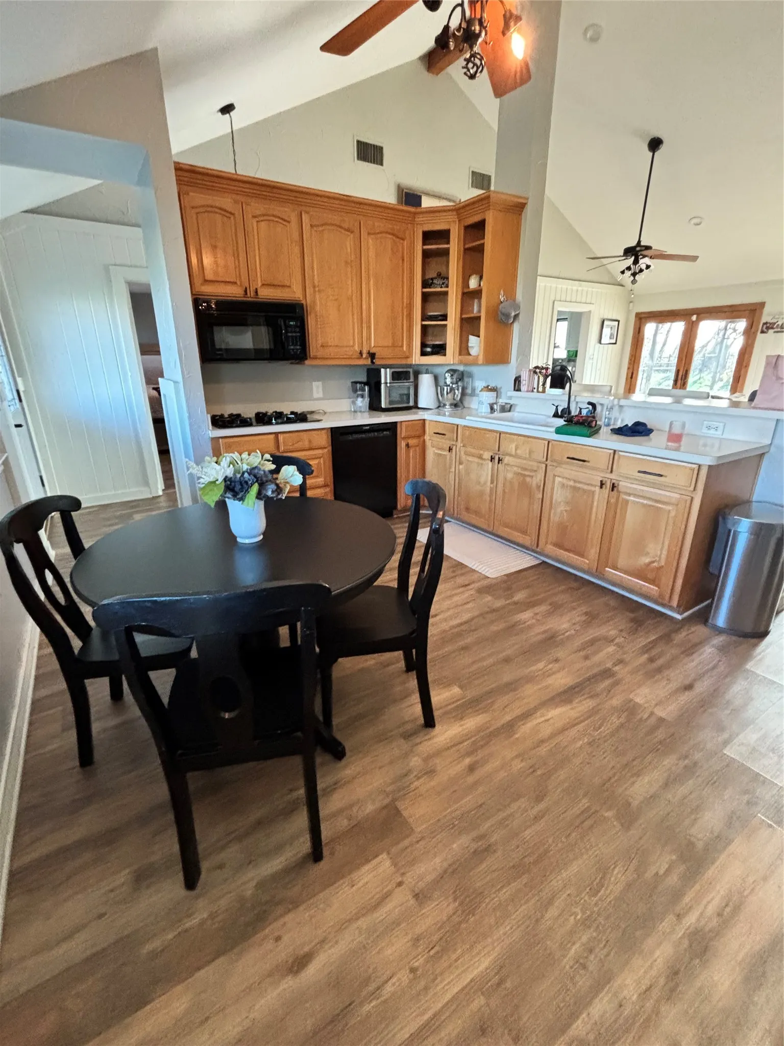 Single Family Residence For Sale in Collin County , 21639 County Road 850, Farmersville, Texas 75442, 5 Bedroom, 3 Bathroom, 4 Garage spaces, 1,980 Sqft, built in 1999, Price $515,000, mls#21170402, Real Estate Agent in Farmersville, Homes For Sale in Collin county, Homes For Sale in Farmersville, Realtor in Farmersville Texas, Real Estate Brokerage Independent Realty Texas, Luminita Cordes Realtor