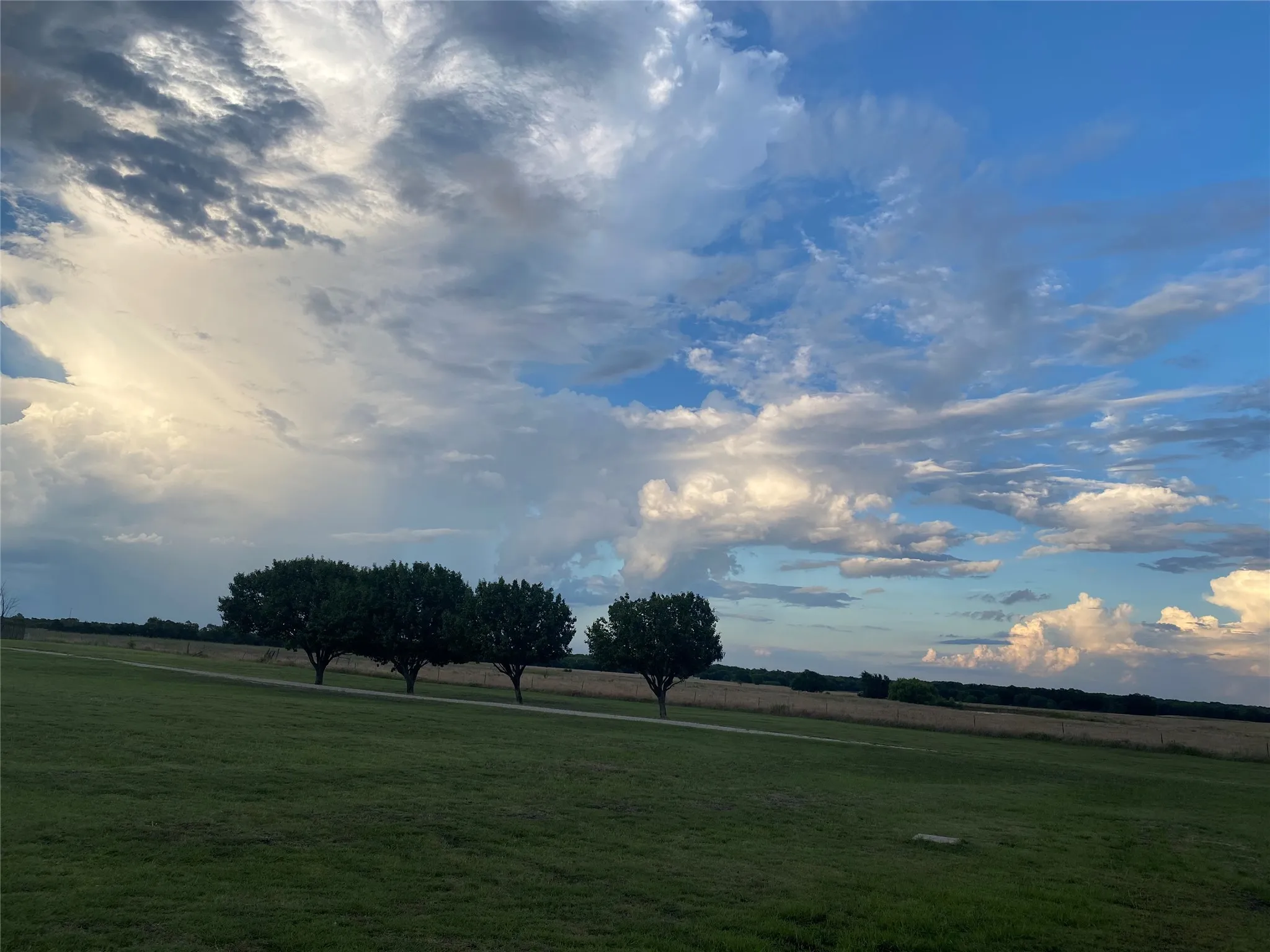Single Family Residence For Sale in Collin County , 21639 County Road 850, Farmersville, Texas 75442, 5 Bedroom, 3 Bathroom, 4 Garage spaces, 1,980 Sqft, built in 1999, Price $515,000, mls#21170402, Real Estate Agent in Farmersville, Homes For Sale in Collin county, Homes For Sale in Farmersville, Realtor in Farmersville Texas, Real Estate Brokerage Independent Realty Texas, Luminita Cordes Realtor