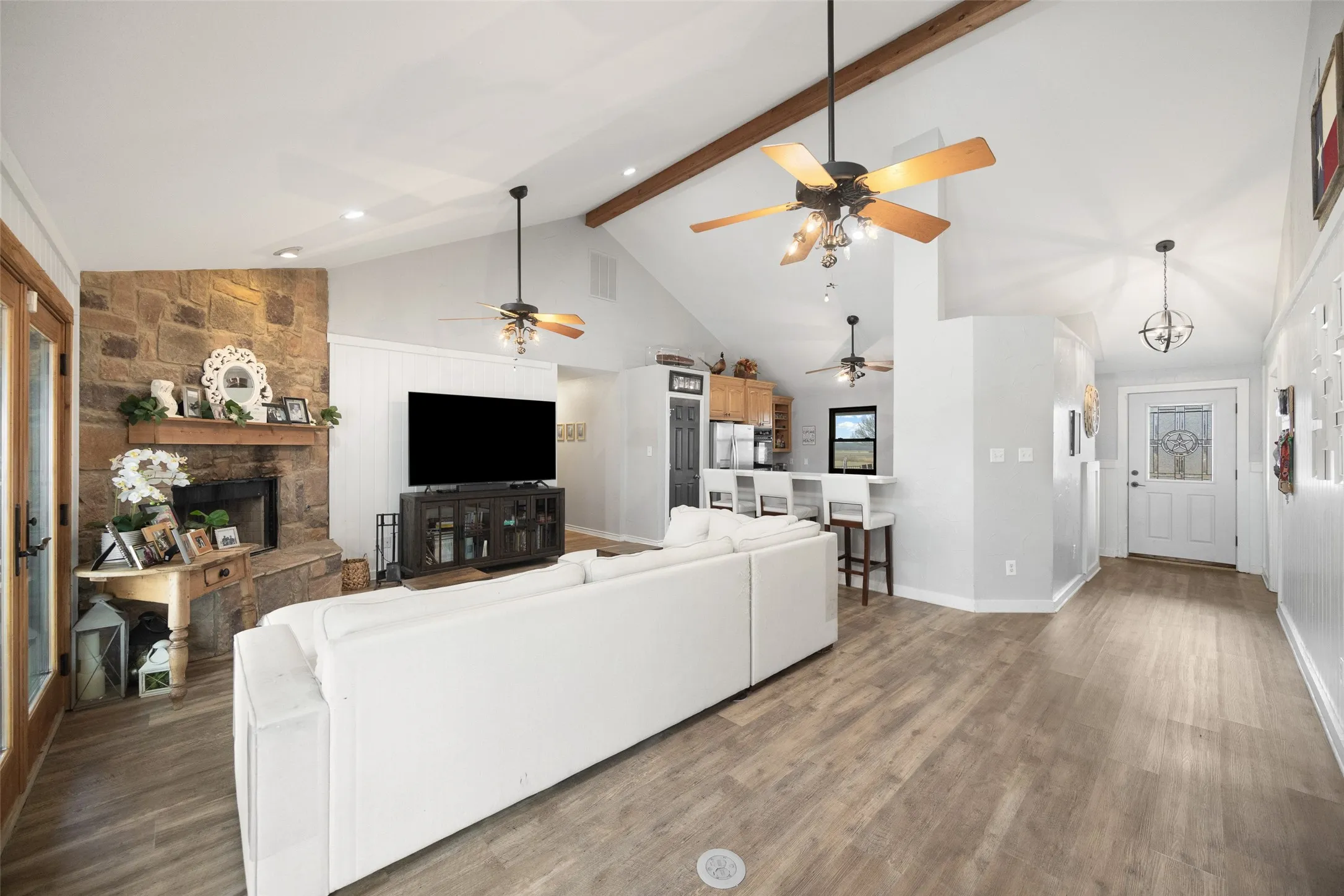 Single Family Residence For Sale in Collin County , 21639 County Road 850, Farmersville, Texas 75442, 5 Bedroom, 3 Bathroom, 4 Garage spaces, 1,980 Sqft, built in 1999, Price $515,000, mls#21170402, Real Estate Agent in Farmersville, Homes For Sale in Collin county, Homes For Sale in Farmersville, Realtor in Farmersville Texas, Real Estate Brokerage Independent Realty Texas, Luminita Cordes Realtor