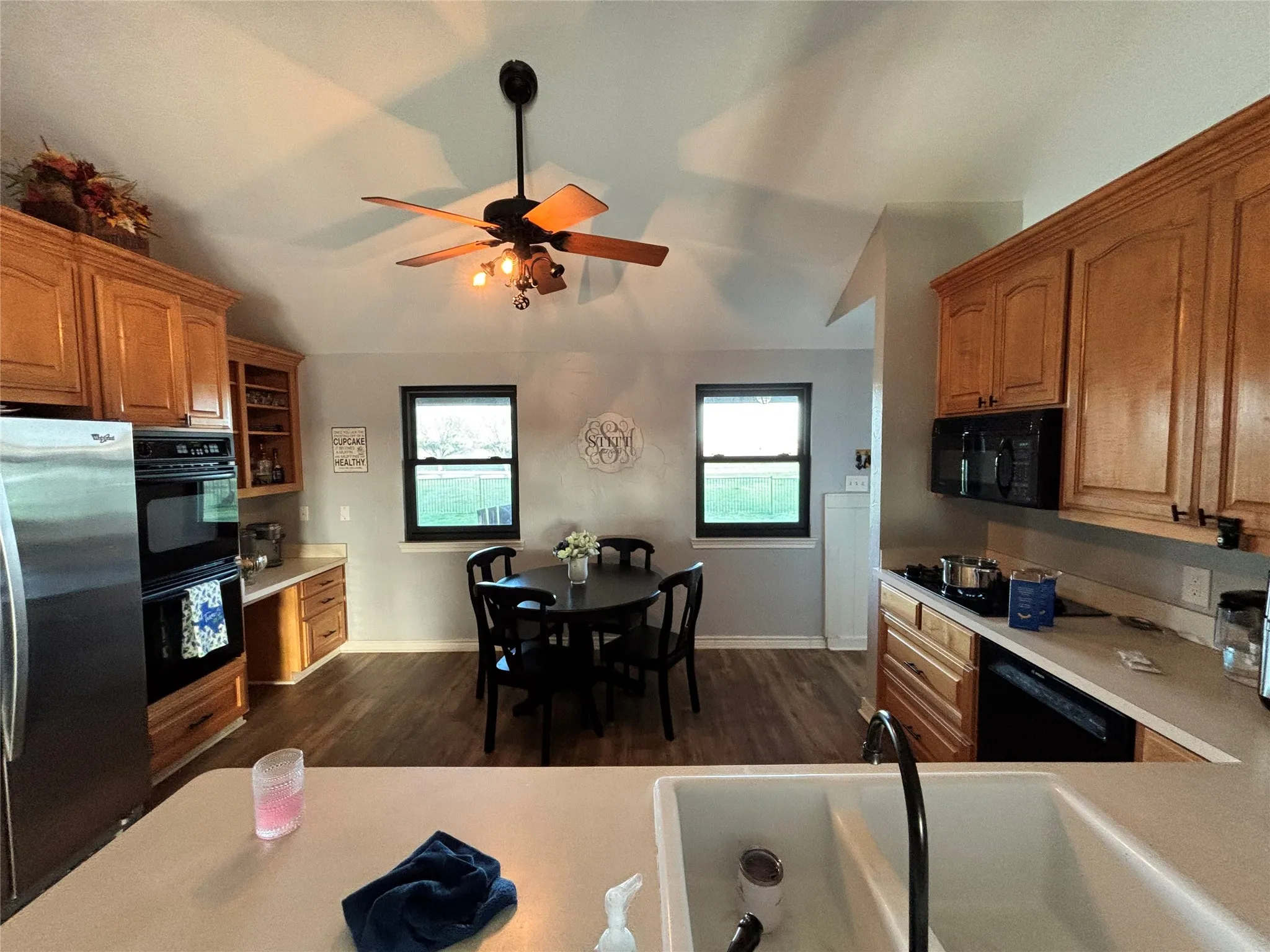 Single Family Residence For Sale in Collin County , 21639 County Road 850, Farmersville, Texas 75442, 5 Bedroom, 3 Bathroom, 4 Garage spaces, 1,980 Sqft, built in 1999, Price $515,000, mls#21170402, Real Estate Agent in Farmersville, Homes For Sale in Collin county, Homes For Sale in Farmersville, Realtor in Farmersville Texas, Real Estate Brokerage Independent Realty Texas, Luminita Cordes Realtor