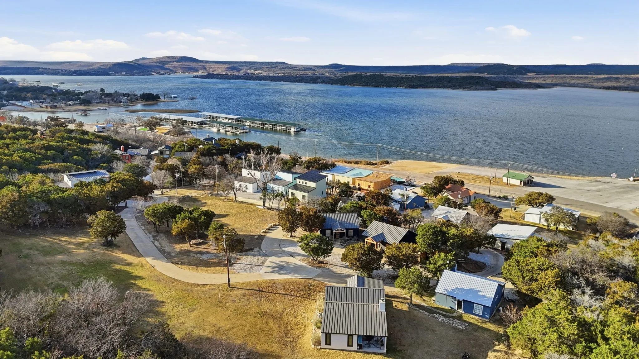 Single Family Residence For Sale in Palo Pinto County , 1782 FM 2951 18, Graford, Texas 76449, 3 Bedroom, 3 Bathroom, Garage spaces, 1,200 Sqft, built in 2005, Preowned, mls#21173056, Real Estate Agent in Graford, Homes For Sale in Palo Pinto county, Homes For Sale in Graford, Realtor in Graford Texas, Real Estate Brokerage Independent Realty Texas, Luminita Cordes Realtor