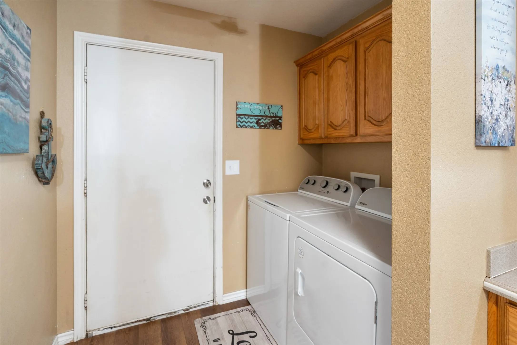 Single Family Residence For Sale in Henderson County , 924 Guam Street, Tool, Texas 75143, 3 Bedrooms, 2 Bathrooms, 1 Garage spaces, 1,568 Sqft, built in 2003, Preowned, Price $245,000, mls#21173717, Real Estate Agent in Tool, Homes For Sale in Henderson county, Homes For Sale in Tool, Realtor in Tool Texas, Real Estate Brokerage Independent Realty Texas, Luminita Cordes Realtor