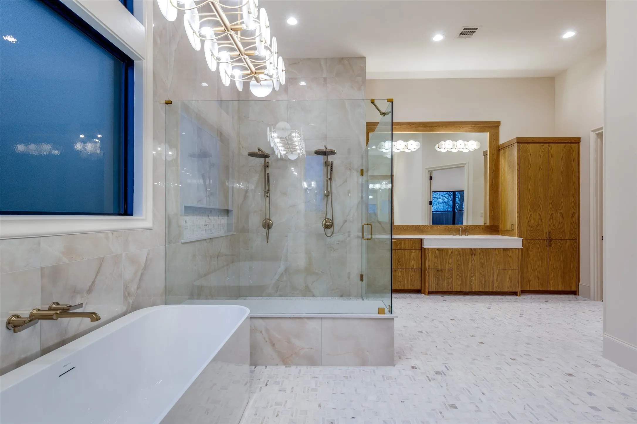 Single Family Residence For Sale in Denton County , 3516 Fairway Drive, Denton, Texas 76226, 4 Bedroom, 5 Bathroom, 3 Garage spaces, 4,853 Sqft, built in 2025, New Construction - Complete, mls#21173577, Real Estate Agent in Denton, Homes For Sale in Denton county, Homes For Sale in Denton, Realtor in Denton Texas, Real Estate Brokerage Independent Realty Texas, Luminita Cordes Realtor