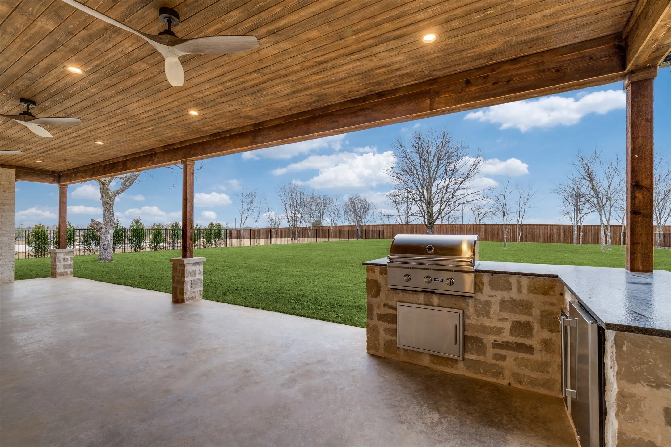 Single Family Residence For Sale in Denton County , 3516 Fairway Drive, Denton, Texas 76226, 4 Bedroom, 5 Bathroom, 3 Garage spaces, 4,853 Sqft, built in 2025, New Construction - Complete, mls#21173577, Real Estate Agent in Denton, Homes For Sale in Denton county, Homes For Sale in Denton, Realtor in Denton Texas, Real Estate Brokerage Independent Realty Texas, Luminita Cordes Realtor