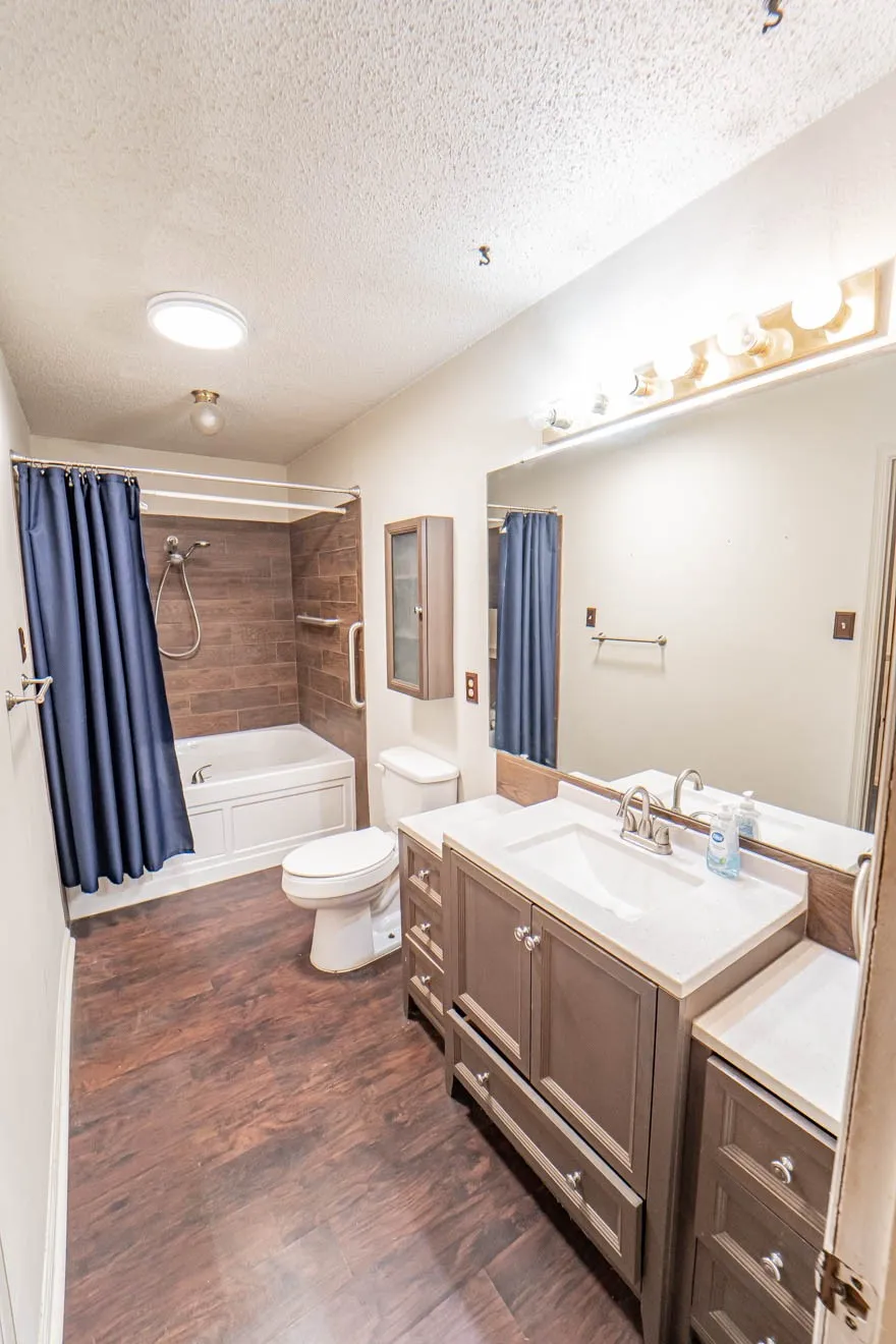 Single Family Residence For Sale in Stephens County , 2410 Sha Lane, Breckenridge, Texas 76424, 3 Bedroom, 2 Bathroom, 2 Garage spaces, 2,161 Sqft, built in 1975, mls#21173802, Real Estate Agent in Breckenridge, Homes For Sale in Stephens county, Homes For Sale in Breckenridge, Realtor in Breckenridge Texas, Real Estate Brokerage Independent Realty Texas, Luminita Cordes Realtor