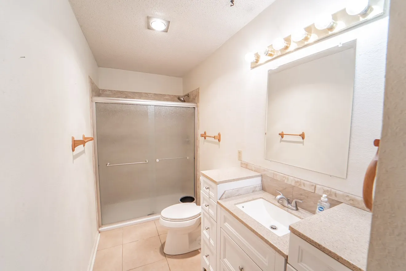 Single Family Residence For Sale in Stephens County , 2410 Sha Lane, Breckenridge, Texas 76424, 3 Bedroom, 2 Bathroom, 2 Garage spaces, 2,161 Sqft, built in 1975, mls#21173802, Real Estate Agent in Breckenridge, Homes For Sale in Stephens county, Homes For Sale in Breckenridge, Realtor in Breckenridge Texas, Real Estate Brokerage Independent Realty Texas, Luminita Cordes Realtor