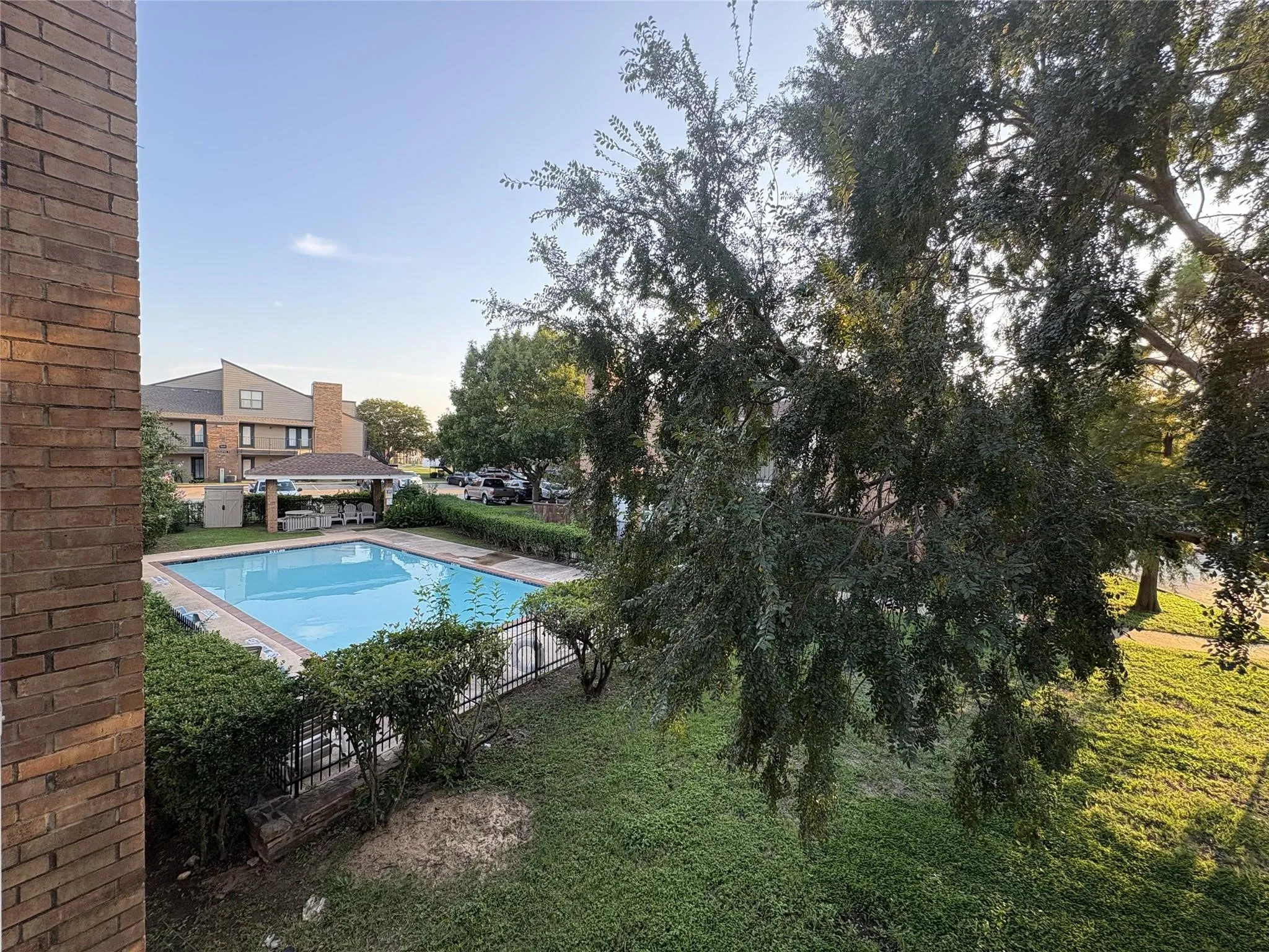 Condominium For Rent in Dallas County , 5902 Marvin Loving Drive 204, Garland, Texas 75043, 2 Bedroom, 2 Bathroom, Garage spaces, 950 Sqft, built in 1982, mls#21173859, Real Estate Agent in Garland, Homes For Rent in Dallas county, Homes For Rent in Garland, Realtor in Garland Texas, Real Estate Brokerage Independent Realty Texas, Luminita Cordes Realtor