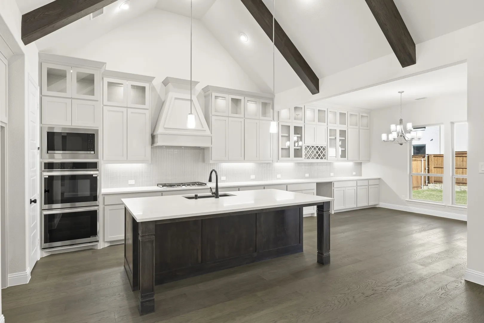 10. 16368 Parish - Kitchen (2)