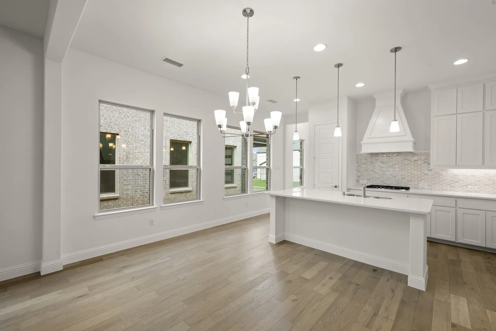 1540 Euclid- Dining-1