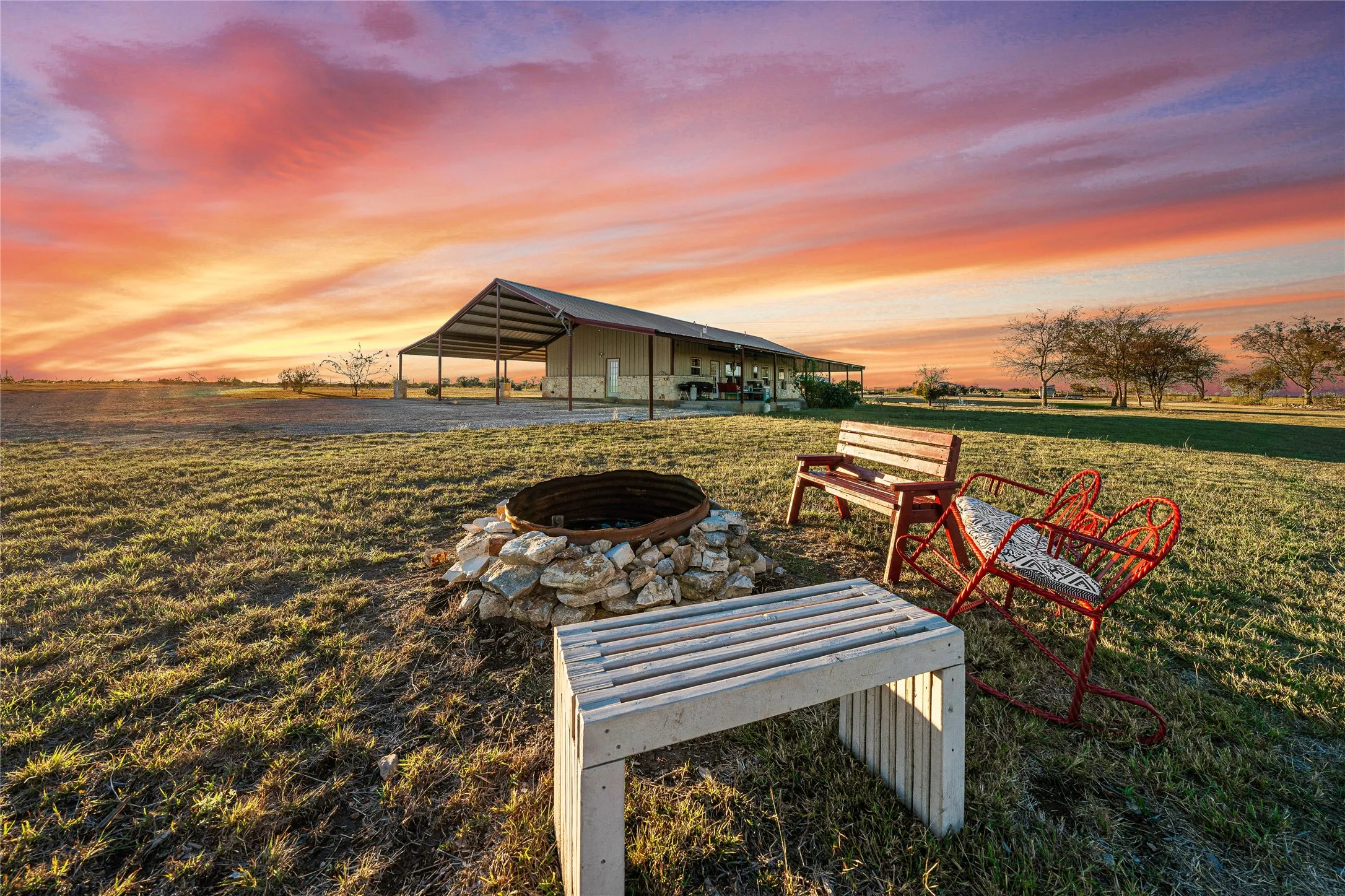 Farm For Sale in Bosque County , 318 CR 3355, Valley Mills, Texas 76689, 3 Bedrooms, 2 Bathrooms, 12 Garage spaces, 1,500 Sqft, built in 2016, Price $1,750,000, mls#21173635, Real Estate Agent in Valley Mills, Homes For Sale in Bosque county, Homes For Sale in Valley Mills, Realtor in Valley Mills Texas, Real Estate Brokerage Independent Realty Texas, Luminita Cordes Realtor