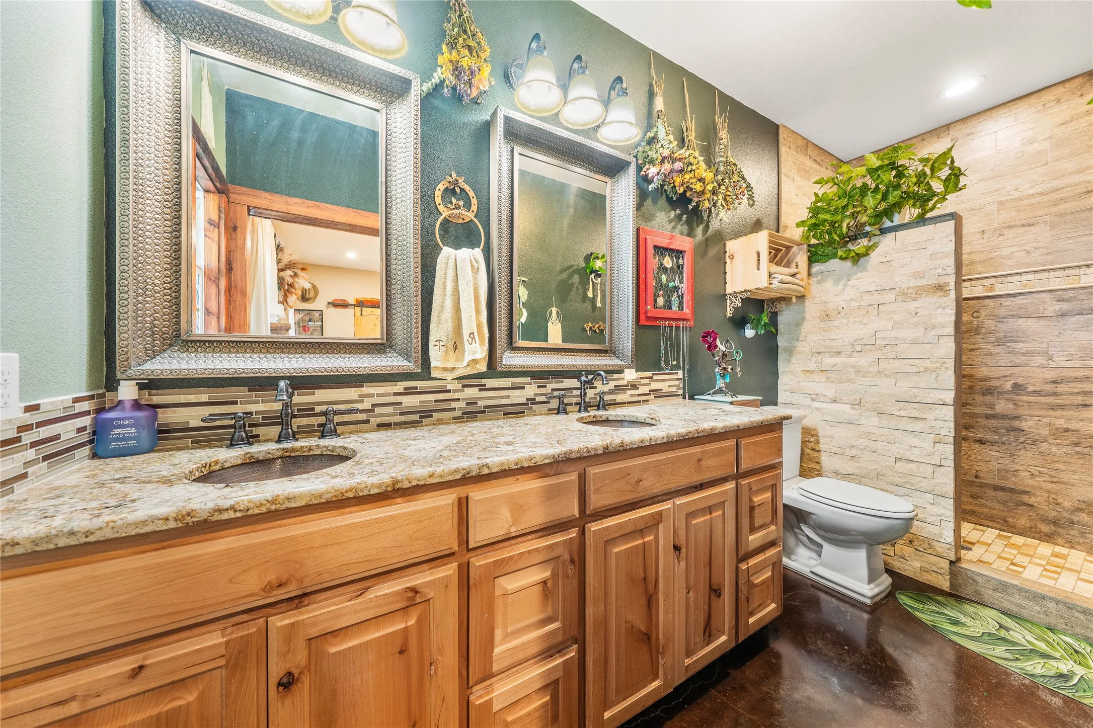 Farm For Sale in Bosque County , 318 CR 3355, Valley Mills, Texas 76689, 3 Bedrooms, 2 Bathrooms, 12 Garage spaces, 1,500 Sqft, built in 2016, Price $1,750,000, mls#21173635, Real Estate Agent in Valley Mills, Homes For Sale in Bosque county, Homes For Sale in Valley Mills, Realtor in Valley Mills Texas, Real Estate Brokerage Independent Realty Texas, Luminita Cordes Realtor