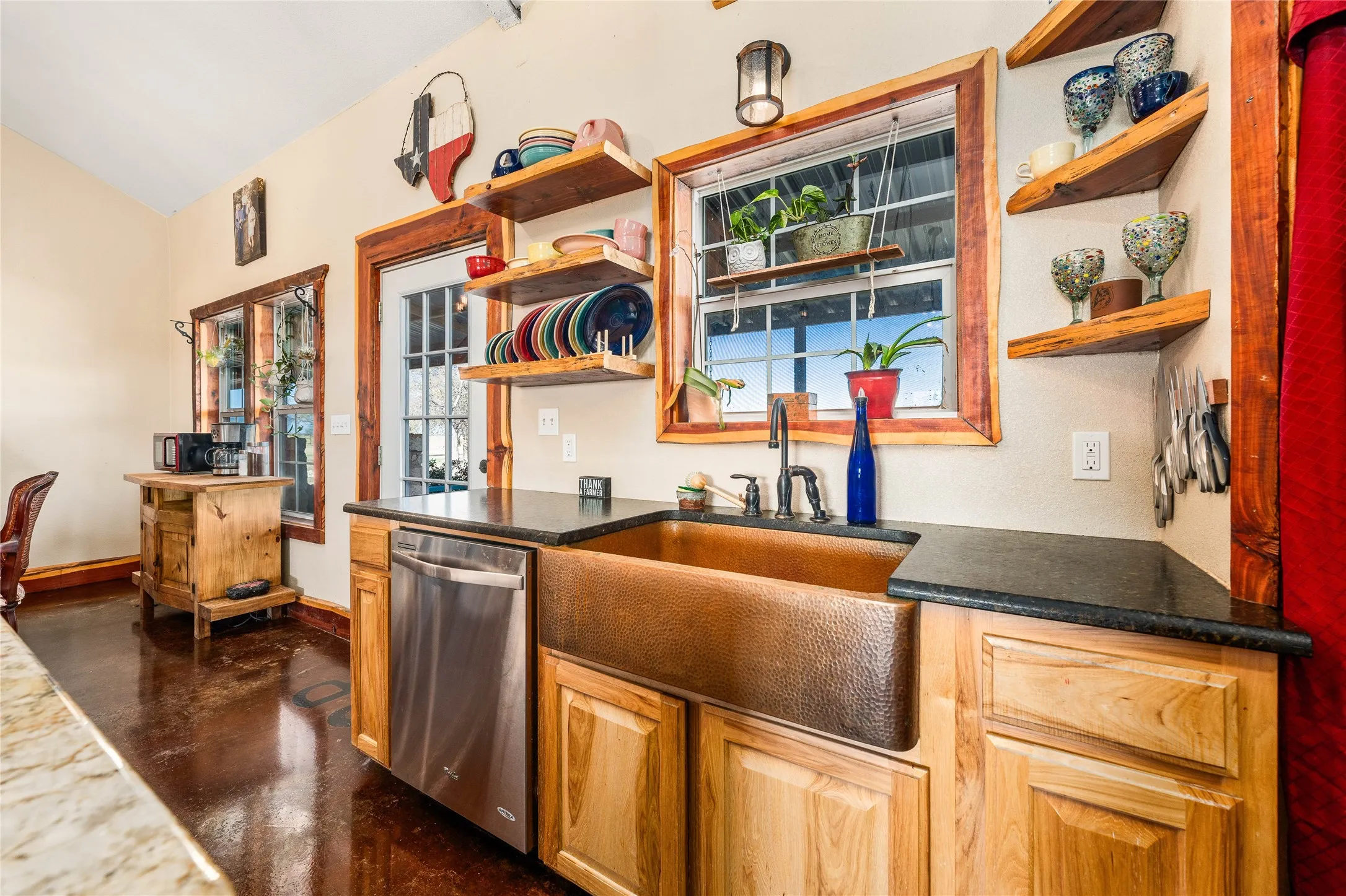 Farm For Sale in Bosque County , 318 CR 3355, Valley Mills, Texas 76689, 3 Bedrooms, 2 Bathrooms, 12 Garage spaces, 1,500 Sqft, built in 2016, Price $1,750,000, mls#21173635, Real Estate Agent in Valley Mills, Homes For Sale in Bosque county, Homes For Sale in Valley Mills, Realtor in Valley Mills Texas, Real Estate Brokerage Independent Realty Texas, Luminita Cordes Realtor