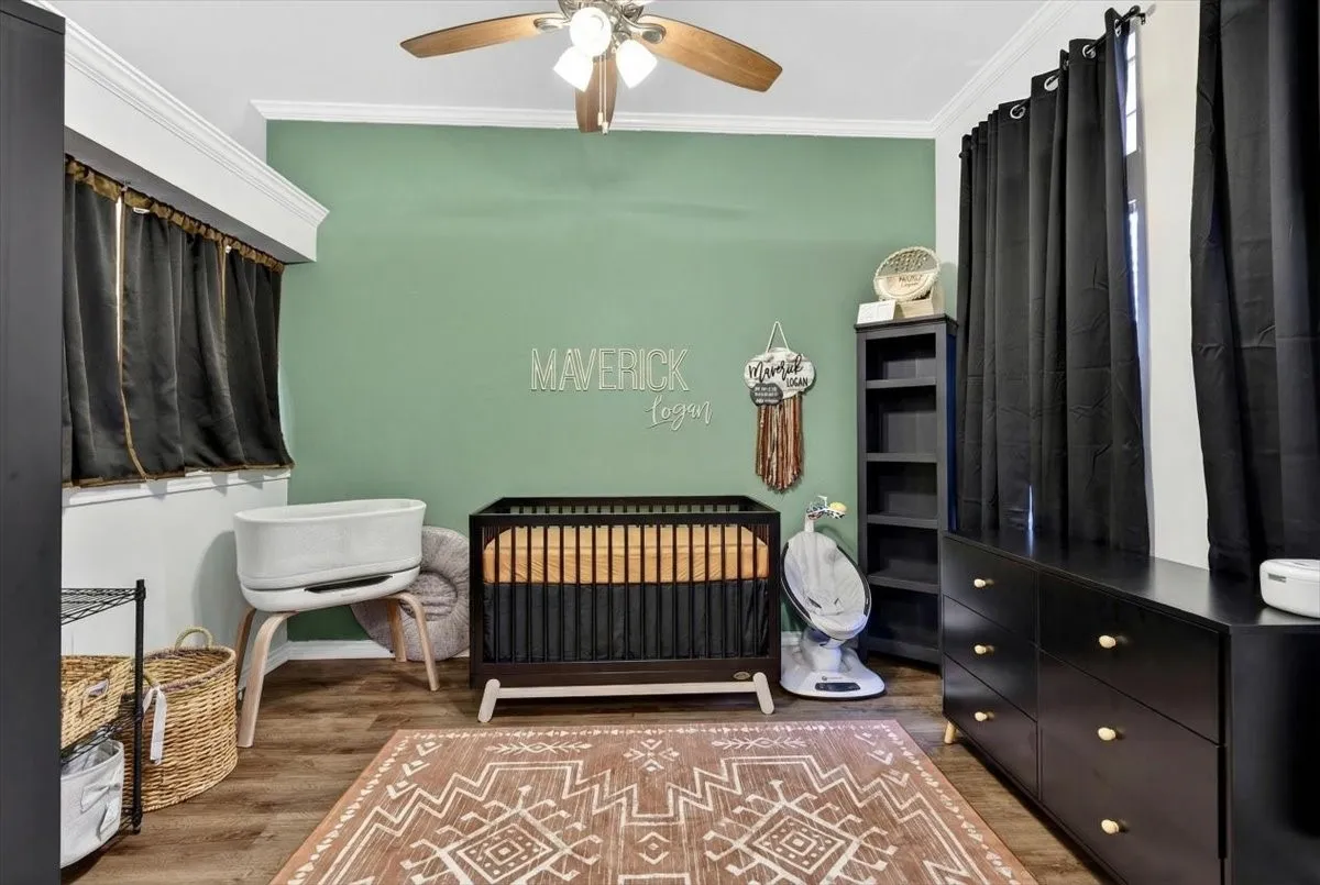 Single Family Residence For Sale in Henderson County , 101 Idlewood Road, Enchanted Oaks, Texas 75156, 3 Bedroom, 2 Bathroom, 2 Garage spaces, 1,866 Sqft, built in 2000, Preowned, mls#21171486, Real Estate Agent in Enchanted Oaks, Homes For Sale in Henderson county, Homes For Sale in Enchanted Oaks, Realtor in Enchanted Oaks Texas, Real Estate Brokerage Independent Realty Texas, Luminita Cordes Realtor