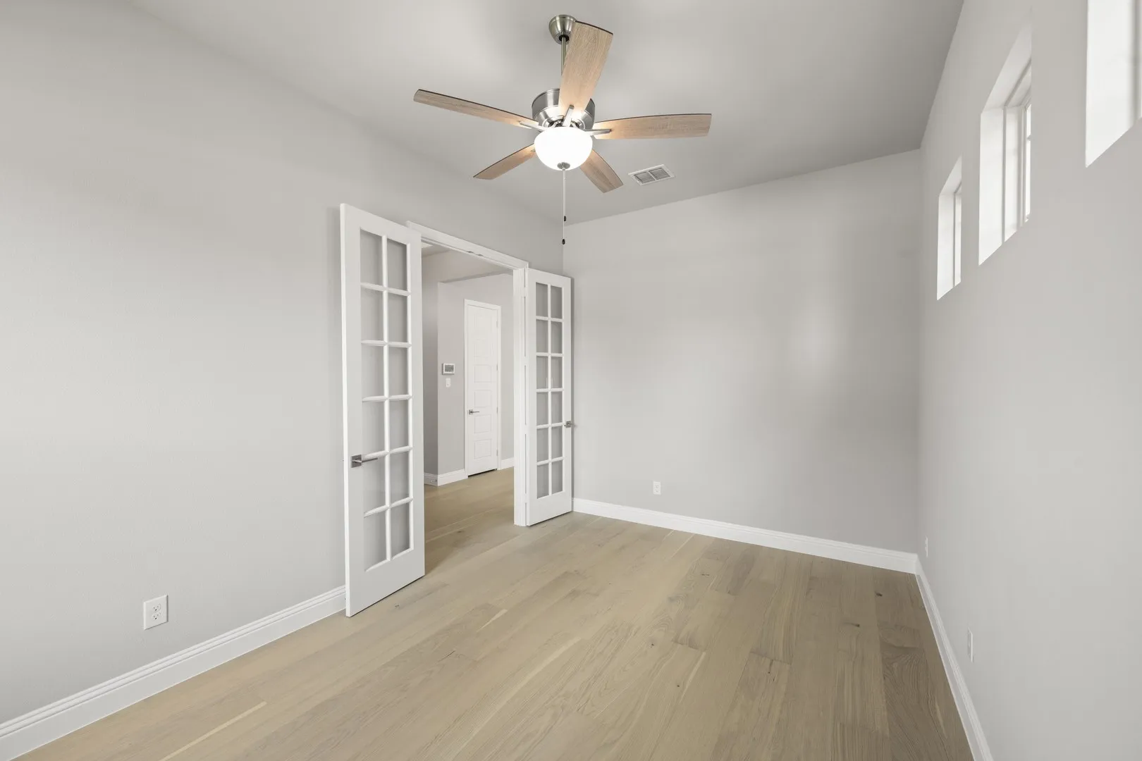 1616 Olympia- Study-2