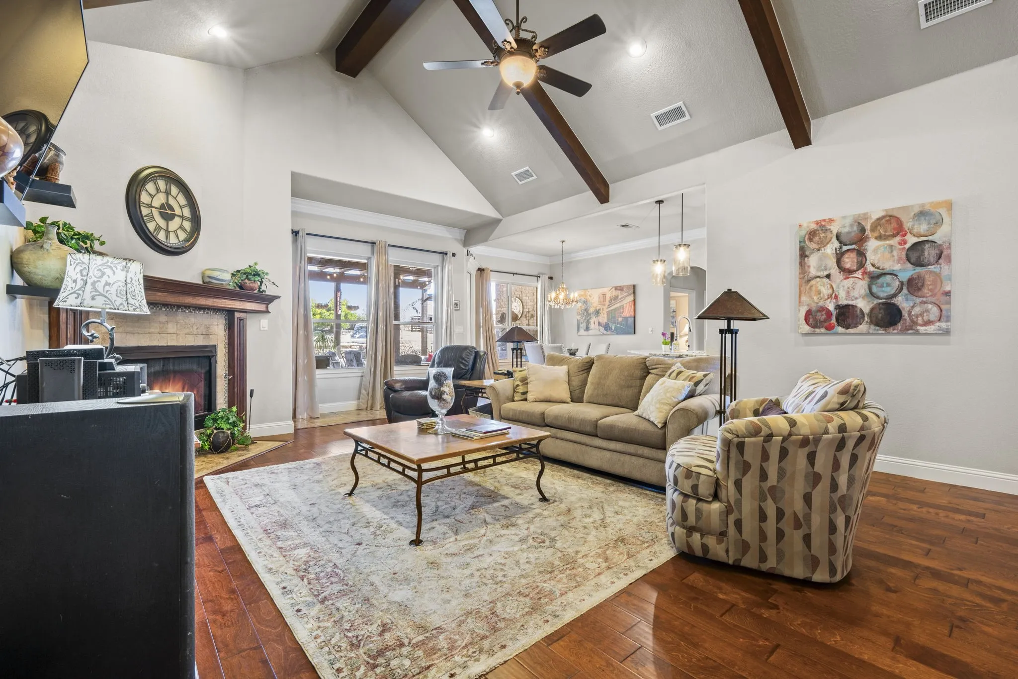 Single Family Residence For Sale in Hood County , 3719 Lonesome Creek Road, Granbury, Texas 76049, 4 Bedroom, 3 Bathroom, 2 Garage spaces, 2,310 Sqft, built in 2011, Preowned, mls#21171346, Real Estate Agent in Granbury, Homes For Sale in Hood county, Homes For Sale in Granbury, Realtor in Granbury Texas, Real Estate Brokerage Independent Realty Texas, Luminita Cordes Realtor