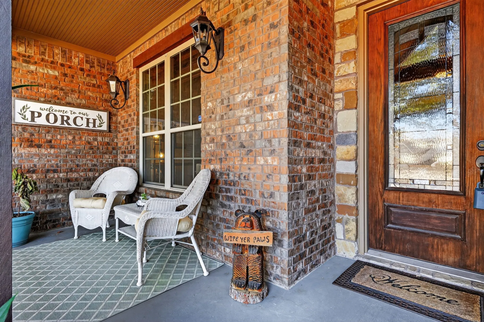 Single Family Residence For Sale in Hood County , 3719 Lonesome Creek Road, Granbury, Texas 76049, 4 Bedroom, 3 Bathroom, 2 Garage spaces, 2,310 Sqft, built in 2011, Preowned, mls#21171346, Real Estate Agent in Granbury, Homes For Sale in Hood county, Homes For Sale in Granbury, Realtor in Granbury Texas, Real Estate Brokerage Independent Realty Texas, Luminita Cordes Realtor
