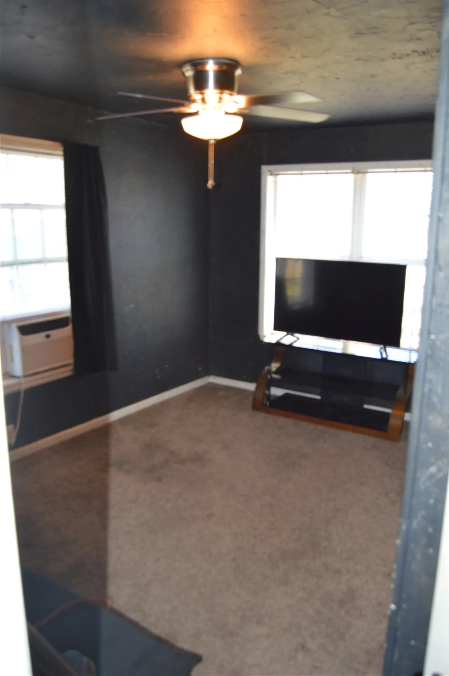 Single Family Residence For Sale in Johnson County , 112 S 2nd Street, Godley, Texas 76044, 3 Bedroom, 2 Bathroom, Garage spaces, 1,464 Sqft, built in 1963, mls#21174003, Real Estate Agent in Godley, Homes For Sale in Johnson county, Homes For Sale in Godley, Realtor in Godley Texas, Real Estate Brokerage Independent Realty Texas, Luminita Cordes Realtor