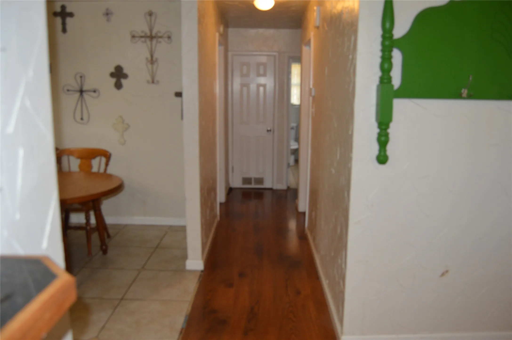 Single Family Residence For Sale in Johnson County , 112 S 2nd Street, Godley, Texas 76044, 3 Bedroom, 2 Bathroom, Garage spaces, 1,464 Sqft, built in 1963, mls#21174003, Real Estate Agent in Godley, Homes For Sale in Johnson county, Homes For Sale in Godley, Realtor in Godley Texas, Real Estate Brokerage Independent Realty Texas, Luminita Cordes Realtor