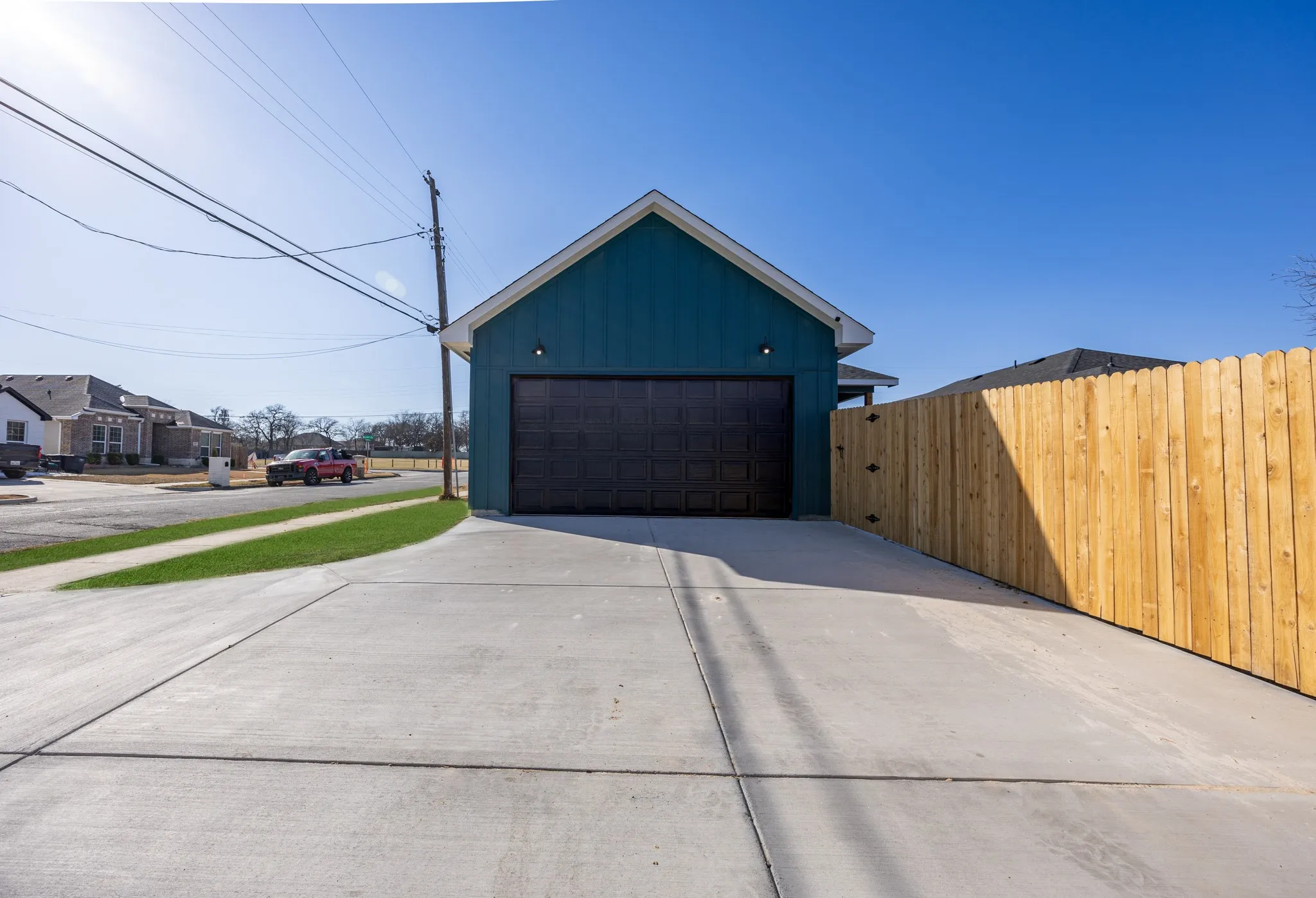 Single Family Residence For Sale in Tarrant County , 2613 Walker Street, Fort Worth, Texas 76105, 3 Bedroom, 2 Bathroom, 2 Garage spaces, 1,511 Sqft, built in 2026, New Construction - Complete, mls#21167680, Real Estate Agent in Fort Worth, Homes For Sale in Tarrant county, Homes For Sale in Fort Worth, Realtor in Fort Worth Texas, Real Estate Brokerage Independent Realty Texas, Luminita Cordes Realtor