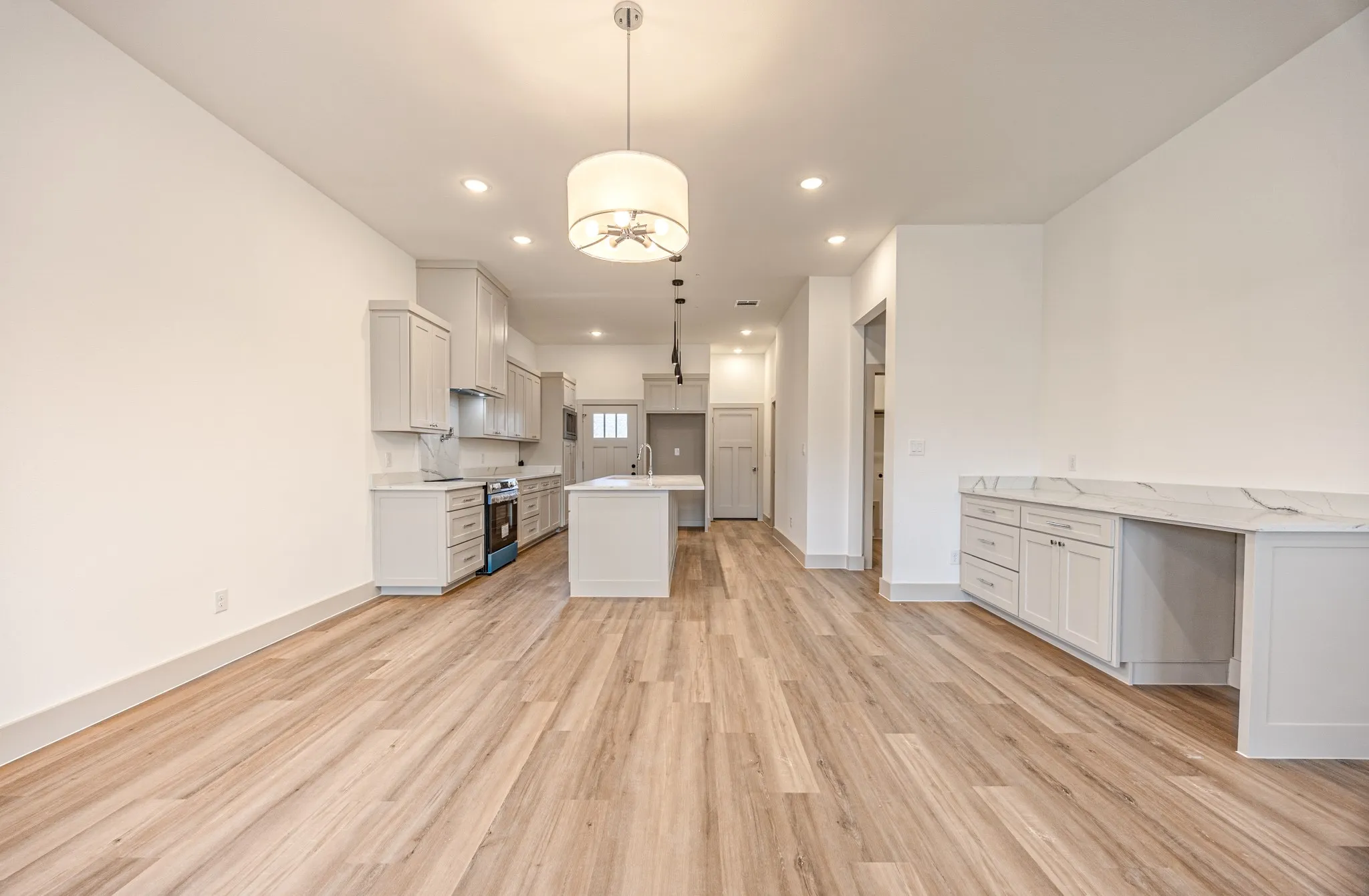 Single Family Residence For Sale in Tarrant County , 2613 Walker Street, Fort Worth, Texas 76105, 3 Bedroom, 2 Bathroom, 2 Garage spaces, 1,511 Sqft, built in 2026, New Construction - Complete, mls#21167680, Real Estate Agent in Fort Worth, Homes For Sale in Tarrant county, Homes For Sale in Fort Worth, Realtor in Fort Worth Texas, Real Estate Brokerage Independent Realty Texas, Luminita Cordes Realtor