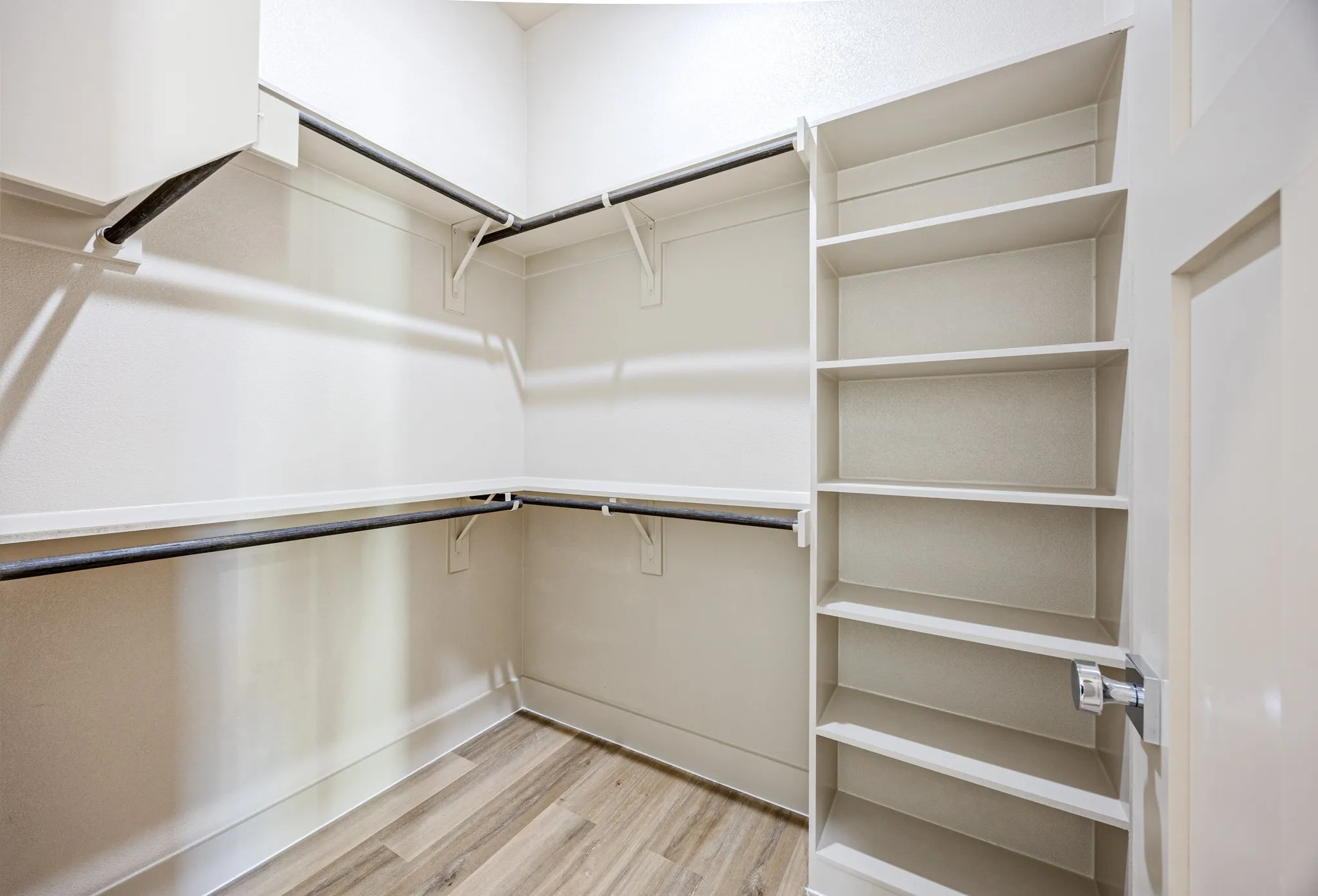 Single Family Residence For Sale in Tarrant County , 2613 Walker Street, Fort Worth, Texas 76105, 3 Bedroom, 2 Bathroom, 2 Garage spaces, 1,511 Sqft, built in 2026, New Construction - Complete, mls#21167680, Real Estate Agent in Fort Worth, Homes For Sale in Tarrant county, Homes For Sale in Fort Worth, Realtor in Fort Worth Texas, Real Estate Brokerage Independent Realty Texas, Luminita Cordes Realtor