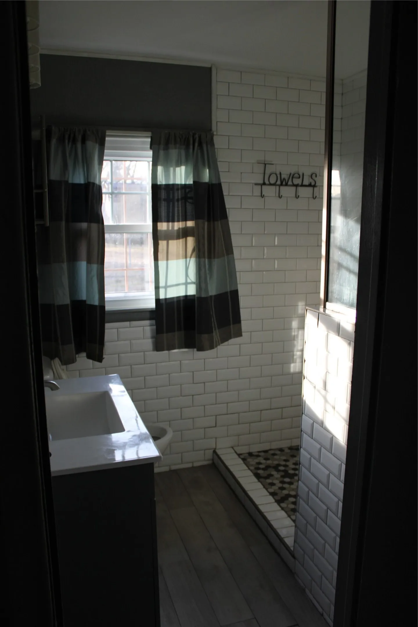 Single Family Residence For Sale in Tarrant County , 3858 Donalee Street, Fort Worth, Texas 76119, 3 Bedroom, 1 Bathroom, 1 Garage spaces, 1,040 Sqft, built in 1952, Preowned, mls#21172455, Real Estate Agent in Fort Worth, Homes For Sale in Tarrant county, Homes For Sale in Fort Worth, Realtor in Fort Worth Texas, Real Estate Brokerage Independent Realty Texas, Luminita Cordes Realtor