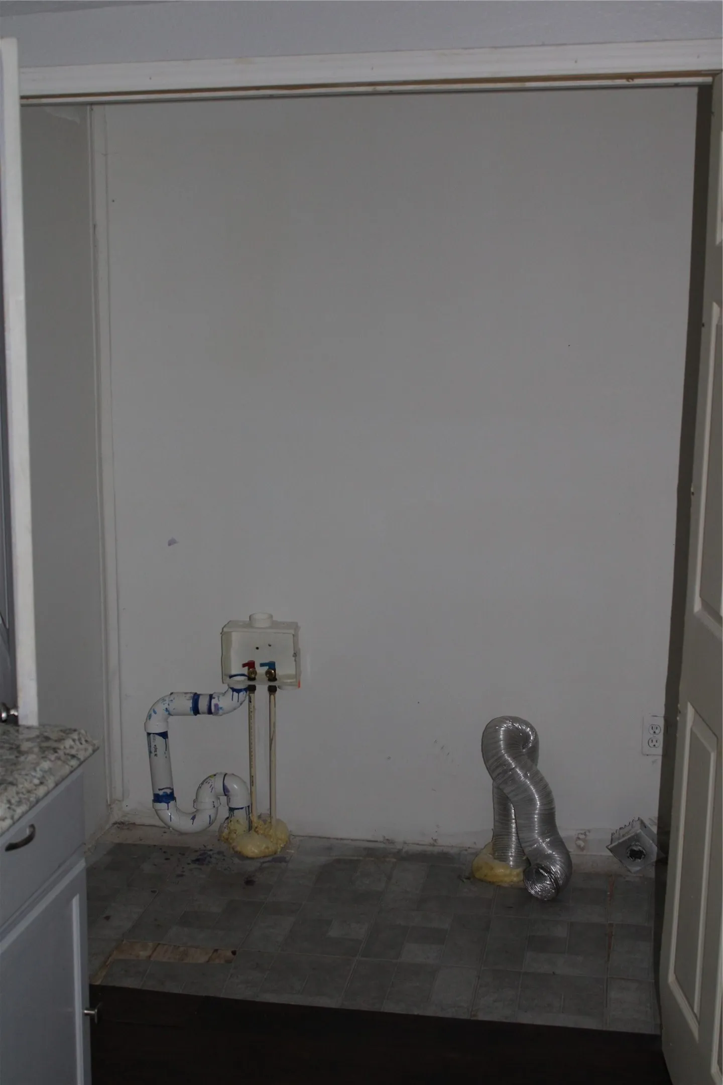 Single Family Residence For Sale in Tarrant County , 3858 Donalee Street, Fort Worth, Texas 76119, 3 Bedroom, 1 Bathroom, 1 Garage spaces, 1,040 Sqft, built in 1952, Preowned, mls#21172455, Real Estate Agent in Fort Worth, Homes For Sale in Tarrant county, Homes For Sale in Fort Worth, Realtor in Fort Worth Texas, Real Estate Brokerage Independent Realty Texas, Luminita Cordes Realtor