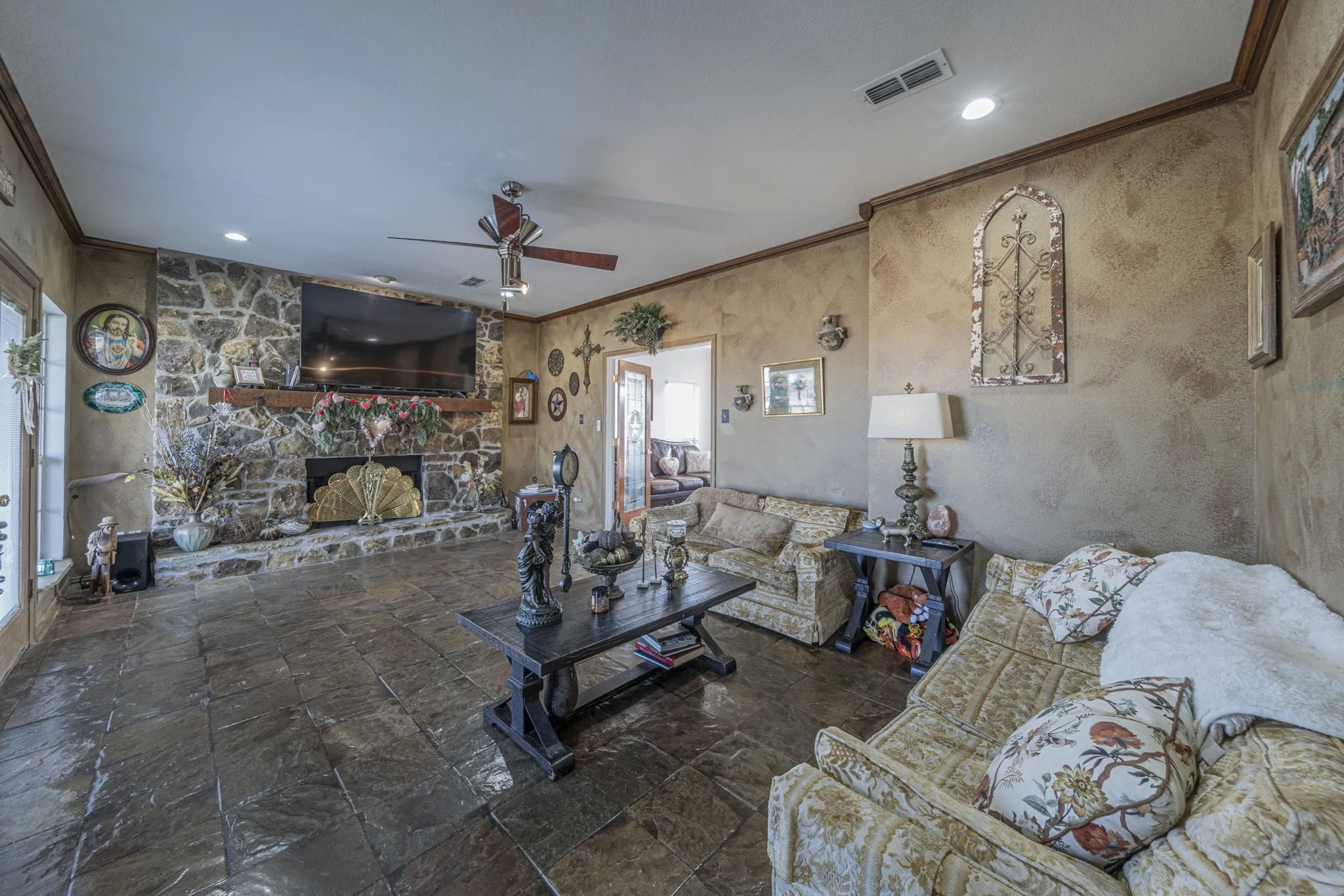 Farm For Sale in Johnson County , 6438 FM 4, Cleburne, Texas 76044, 4 Bedrooms, 3 Bathrooms, 2 Garage spaces, 2,630 Sqft, built in 2000, Price $677,500, mls#21173582, Real Estate Agent in Cleburne, Homes For Sale in Johnson county, Homes For Sale in Cleburne, Realtor in Cleburne Texas, Real Estate Brokerage Independent Realty Texas, Luminita Cordes Realtor