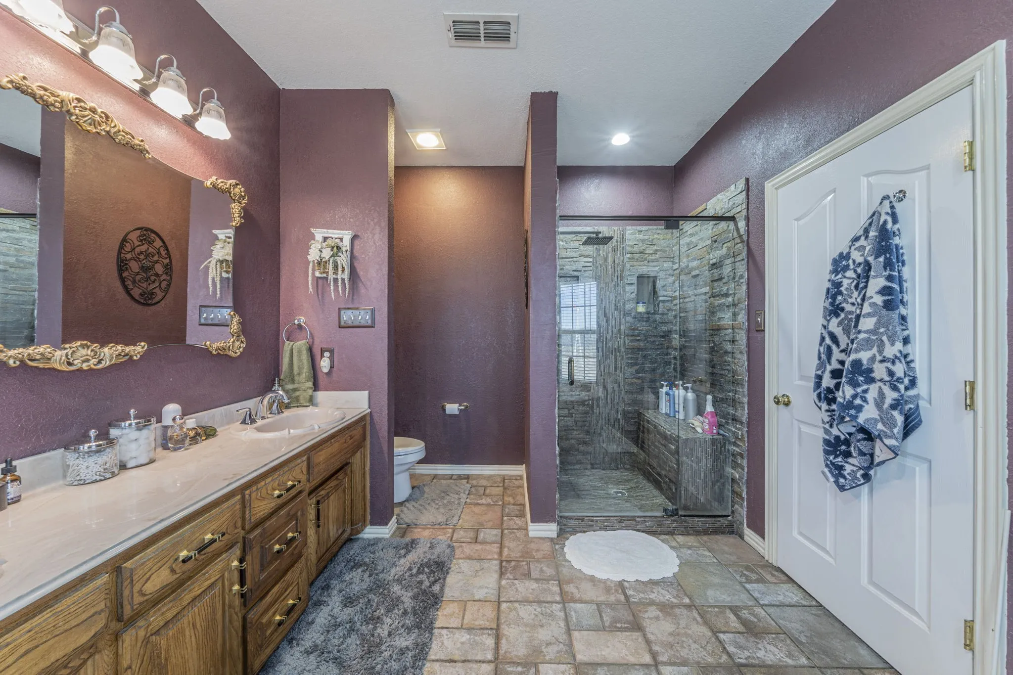 Farm For Sale in Johnson County , 6438 FM 4, Cleburne, Texas 76044, 4 Bedrooms, 3 Bathrooms, 2 Garage spaces, 2,630 Sqft, built in 2000, Price $677,500, mls#21173582, Real Estate Agent in Cleburne, Homes For Sale in Johnson county, Homes For Sale in Cleburne, Realtor in Cleburne Texas, Real Estate Brokerage Independent Realty Texas, Luminita Cordes Realtor