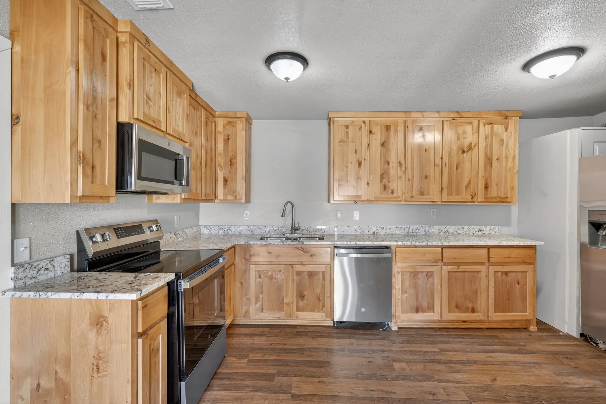 Single Family Residence For Sale in Erath County , 535 Hurt, Dublin, Texas 76446, 3 Bedroom, 3 Bathroom, Garage spaces, 1,449 Sqft, built in 1957, mls#21169939, Real Estate Agent in Dublin, Homes For Sale in Erath county, Homes For Sale in Dublin, Realtor in Dublin Texas, Real Estate Brokerage Independent Realty Texas, Luminita Cordes Realtor