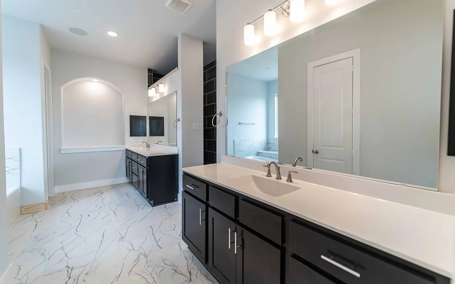 Single Family Residence For Sale in Rockwall County , 1903 Sicilia Lane, Mclendon Chisholm, Texas 75032, 5 Bedroom, 4 Bathroom, 2 Garage spaces, 4,299 Sqft, built in 2025, New Construction - Complete, mls#21172096, Real Estate Agent in Mclendon Chisholm, Homes For Sale in Rockwall county, Homes For Sale in Mclendon Chisholm, Realtor in Mclendon Chisholm Texas, Real Estate Brokerage Independent Realty Texas, Luminita Cordes Realtor