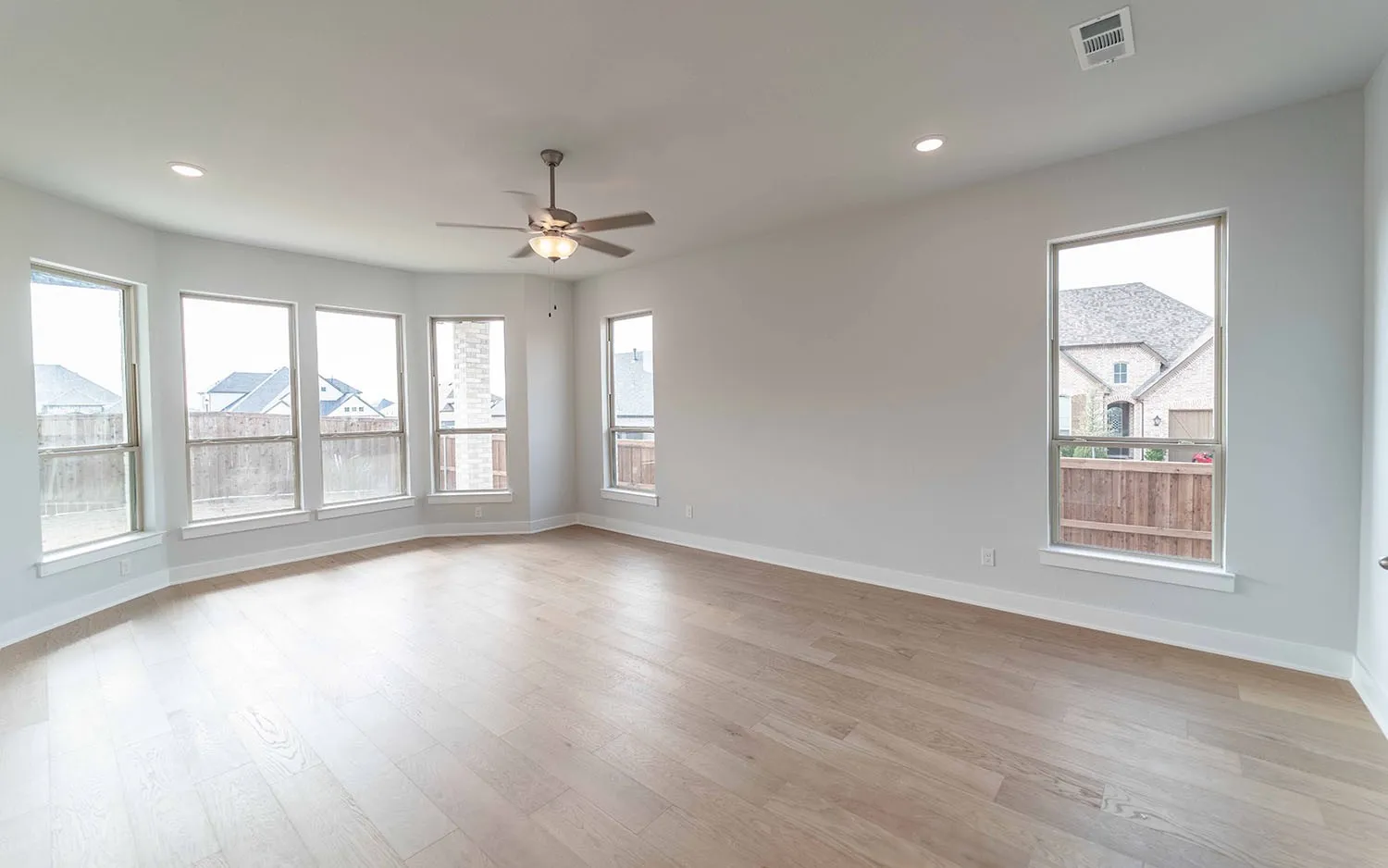 Single Family Residence For Sale in Rockwall County , 1903 Sicilia Lane, Mclendon Chisholm, Texas 75032, 5 Bedroom, 4 Bathroom, 2 Garage spaces, 4,299 Sqft, built in 2025, New Construction - Complete, mls#21172096, Real Estate Agent in Mclendon Chisholm, Homes For Sale in Rockwall county, Homes For Sale in Mclendon Chisholm, Realtor in Mclendon Chisholm Texas, Real Estate Brokerage Independent Realty Texas, Luminita Cordes Realtor