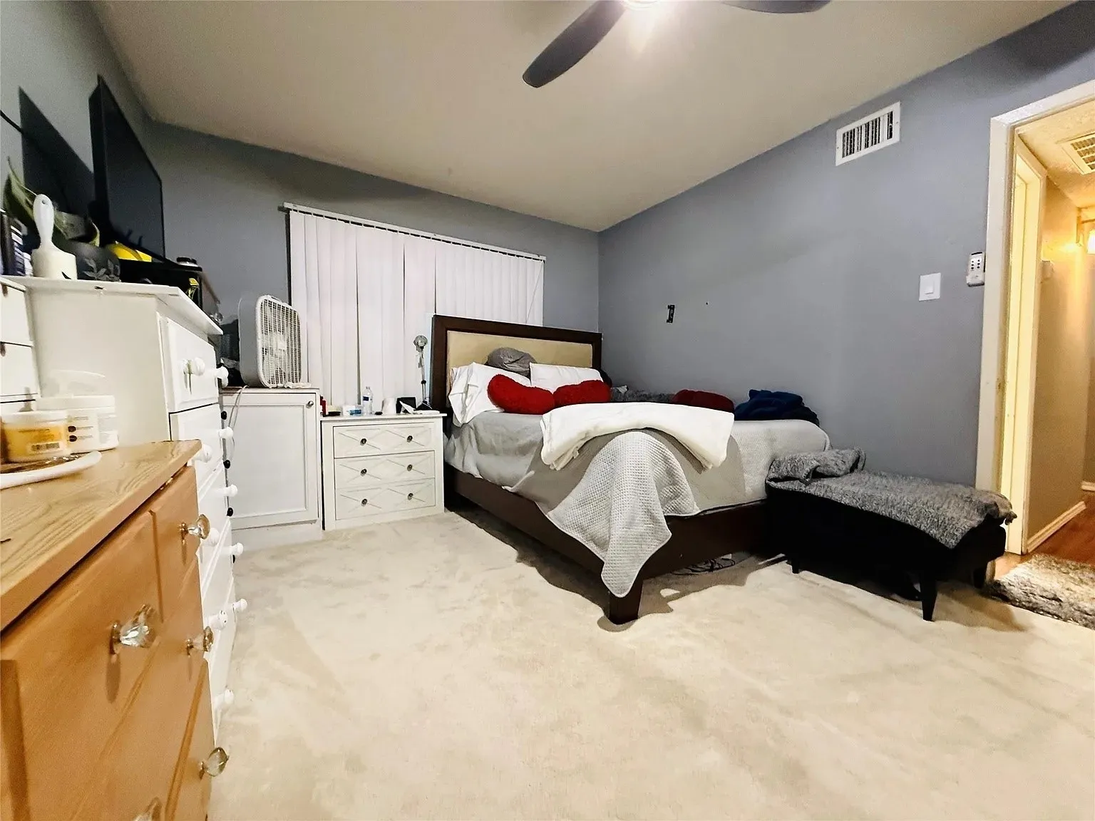 Townhouse For Sale in Dallas County , 2610 Santiago Circle, Grand Prairie, Texas 75052, 4 Bedrooms, 2 Bathrooms, 2 Garage spaces, 1,682 Sqft, built in 1973, Preowned, Price $180,000, mls#21173592, Real Estate Agent in Grand Prairie, Homes For Sale in Dallas county, Homes For Sale in Grand Prairie, Realtor in Grand Prairie Texas, Real Estate Brokerage Independent Realty Texas, Luminita Cordes Realtor