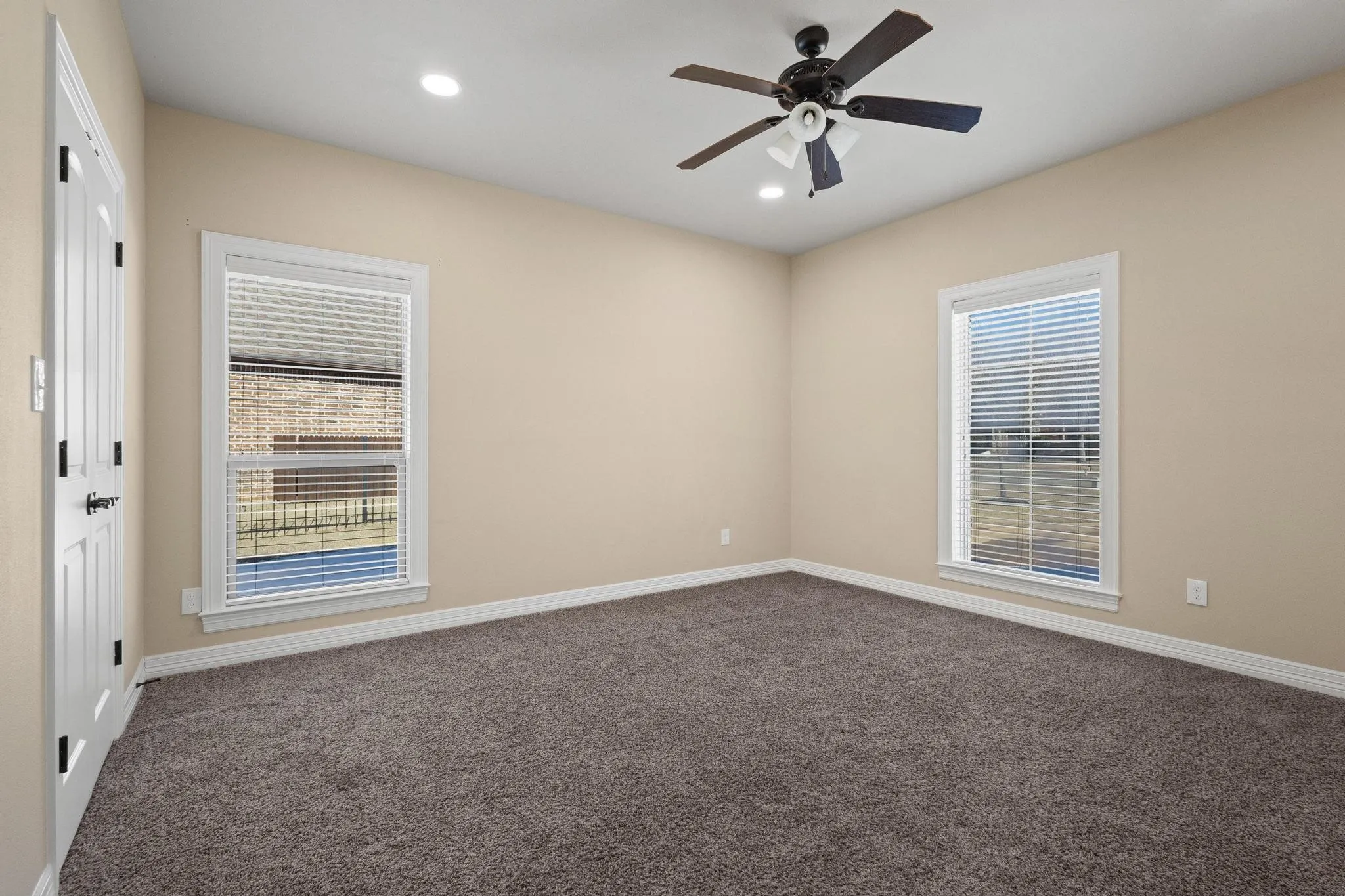 Single Family Residence For Sale in Grayson County , 1028 Addison Avenue, Pottsboro, Texas 75076, 3 Bedroom, 2 Bathroom, 2 Garage spaces, 2,713 Sqft, built in 2017, mls#21171523, Real Estate Agent in Pottsboro, Homes For Sale in Grayson county, Homes For Sale in Pottsboro, Realtor in Pottsboro Texas, Real Estate Brokerage Independent Realty Texas, Luminita Cordes Realtor