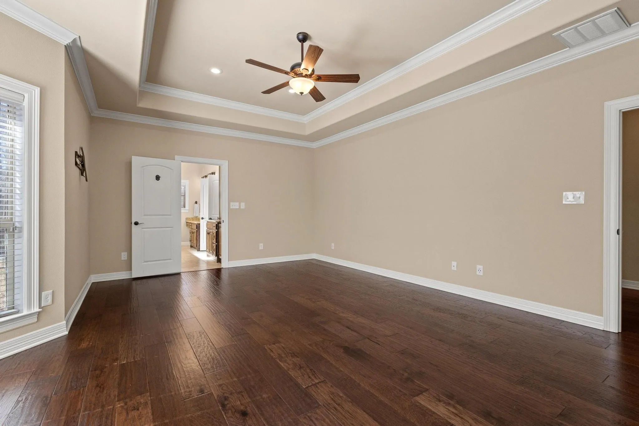 Single Family Residence For Sale in Grayson County , 1028 Addison Avenue, Pottsboro, Texas 75076, 3 Bedroom, 2 Bathroom, 2 Garage spaces, 2,713 Sqft, built in 2017, mls#21171523, Real Estate Agent in Pottsboro, Homes For Sale in Grayson county, Homes For Sale in Pottsboro, Realtor in Pottsboro Texas, Real Estate Brokerage Independent Realty Texas, Luminita Cordes Realtor