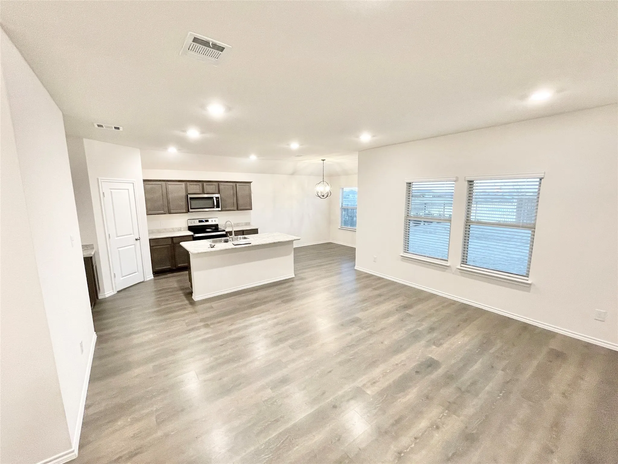 Single Family Residence For Rent in Hunt County , 1125 Silver Maple Lane, Royse City, Texas 75189, 3 Bedrooms, 2 Bathrooms, 2 Garage spaces, 1,444 Sqft, built in 2020, Preowned, Price $1,895, mls#21165525, Real Estate Agent in Royse City, Homes For Rent in Hunt county, Homes For Rent in Royse City, Realtor in Royse City Texas, Real Estate Brokerage Independent Realty Texas, Luminita Cordes Realtor