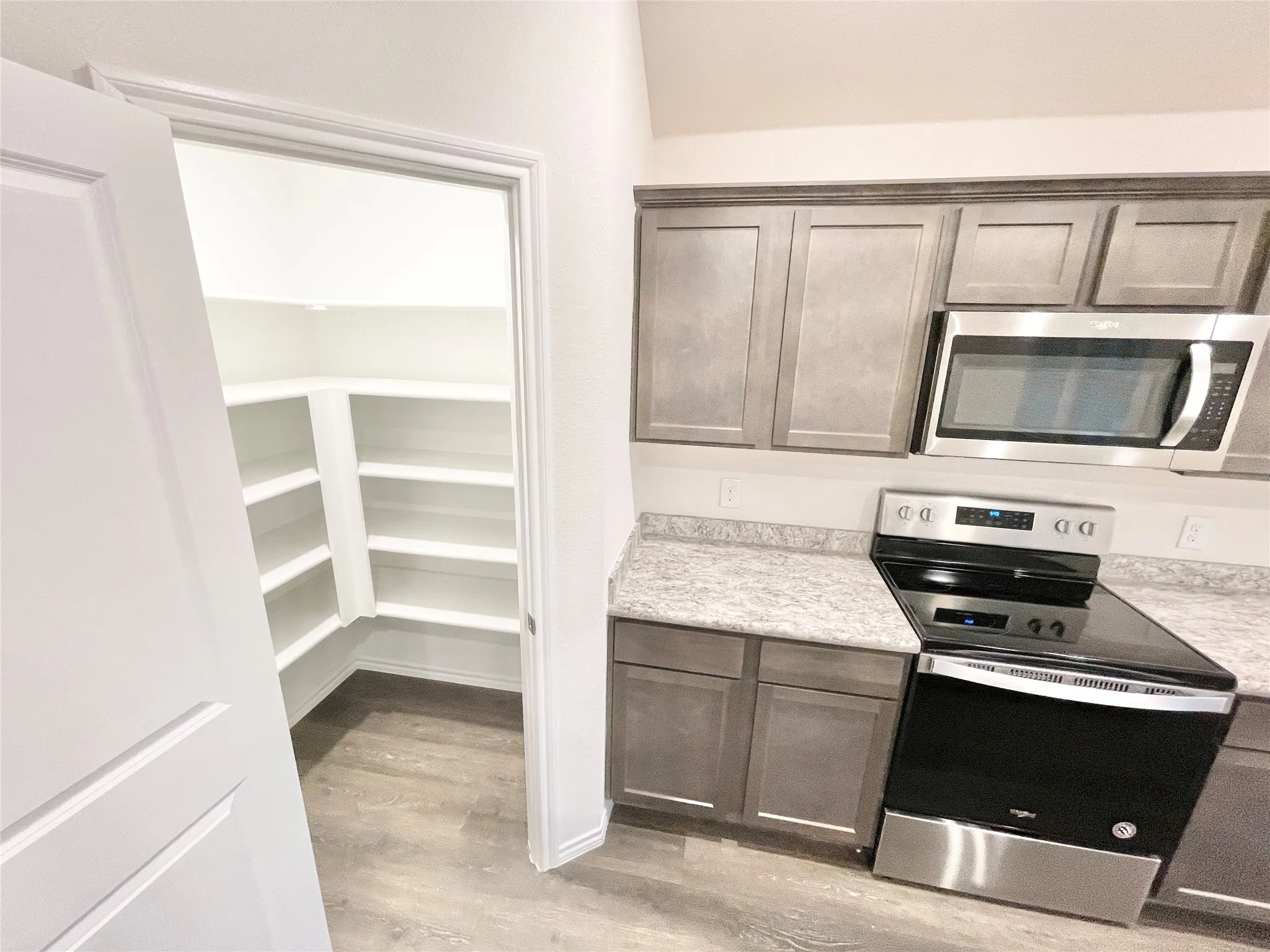 Single Family Residence For Rent in Hunt County , 1125 Silver Maple Lane, Royse City, Texas 75189, 3 Bedrooms, 2 Bathrooms, 2 Garage spaces, 1,444 Sqft, built in 2020, Preowned, Price $1,895, mls#21165525, Real Estate Agent in Royse City, Homes For Rent in Hunt county, Homes For Rent in Royse City, Realtor in Royse City Texas, Real Estate Brokerage Independent Realty Texas, Luminita Cordes Realtor