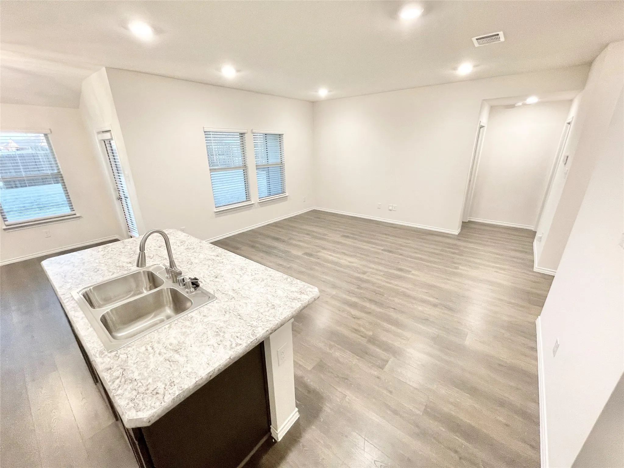 Single Family Residence For Rent in Hunt County , 1125 Silver Maple Lane, Royse City, Texas 75189, 3 Bedrooms, 2 Bathrooms, 2 Garage spaces, 1,444 Sqft, built in 2020, Preowned, Price $1,895, mls#21165525, Real Estate Agent in Royse City, Homes For Rent in Hunt county, Homes For Rent in Royse City, Realtor in Royse City Texas, Real Estate Brokerage Independent Realty Texas, Luminita Cordes Realtor