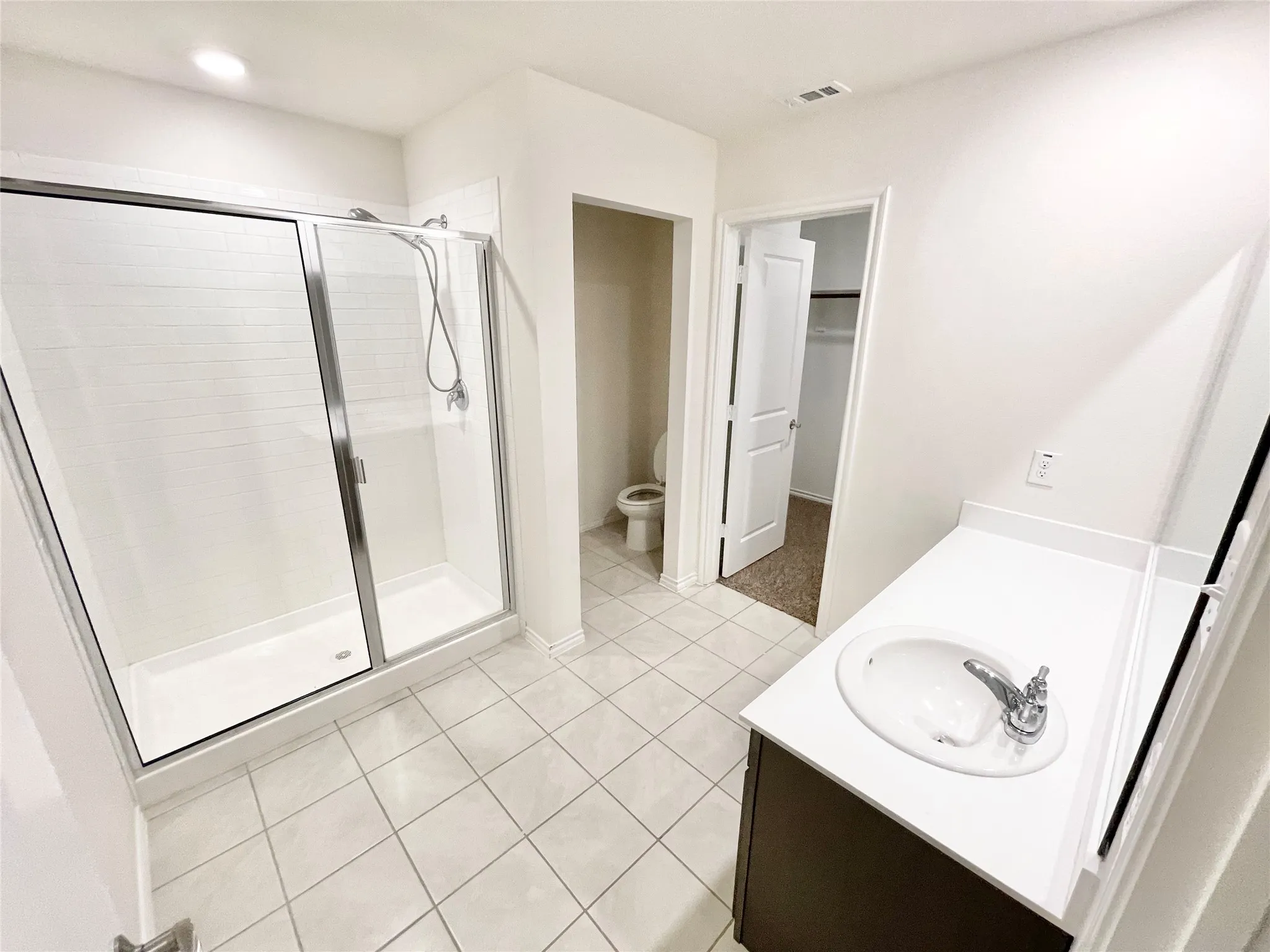 Single Family Residence For Rent in Hunt County , 1125 Silver Maple Lane, Royse City, Texas 75189, 3 Bedrooms, 2 Bathrooms, 2 Garage spaces, 1,444 Sqft, built in 2020, Preowned, Price $1,895, mls#21165525, Real Estate Agent in Royse City, Homes For Rent in Hunt county, Homes For Rent in Royse City, Realtor in Royse City Texas, Real Estate Brokerage Independent Realty Texas, Luminita Cordes Realtor