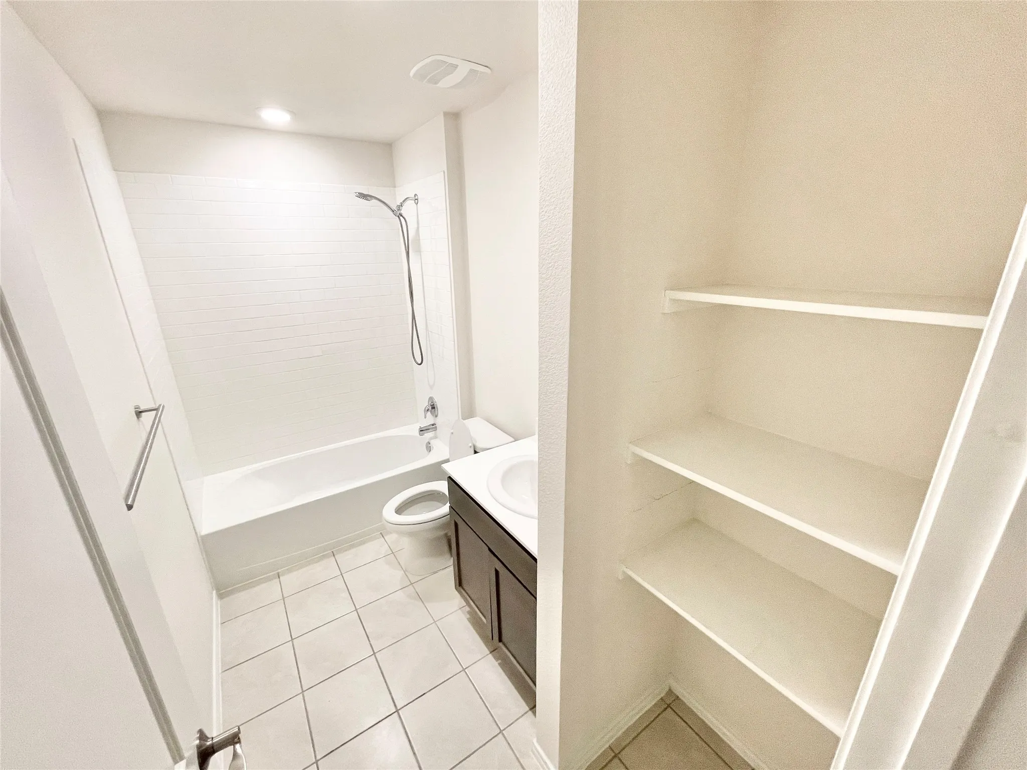 Single Family Residence For Rent in Hunt County , 1125 Silver Maple Lane, Royse City, Texas 75189, 3 Bedrooms, 2 Bathrooms, 2 Garage spaces, 1,444 Sqft, built in 2020, Preowned, Price $1,895, mls#21165525, Real Estate Agent in Royse City, Homes For Rent in Hunt county, Homes For Rent in Royse City, Realtor in Royse City Texas, Real Estate Brokerage Independent Realty Texas, Luminita Cordes Realtor