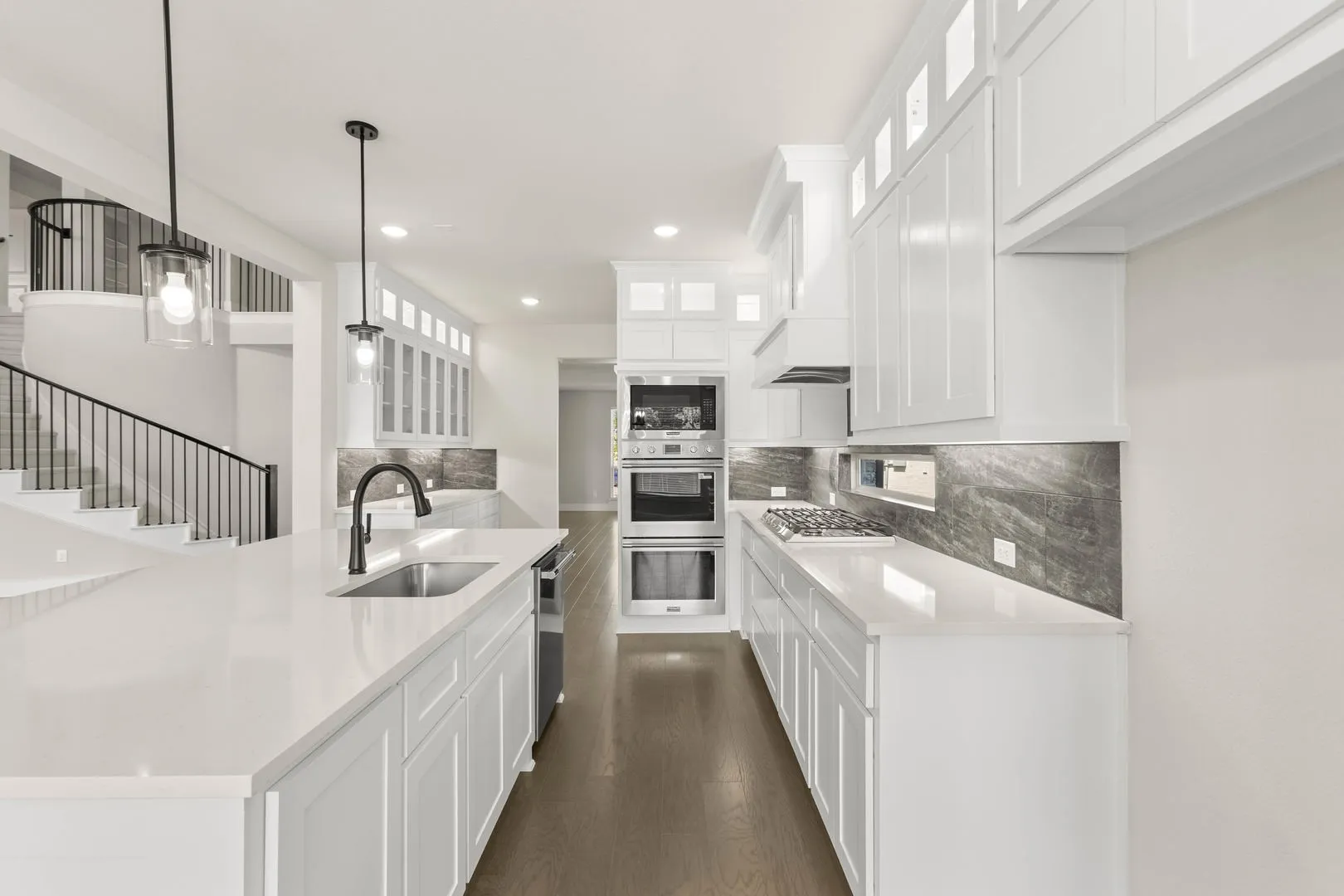 2565 Riverchase-Kitchen-3