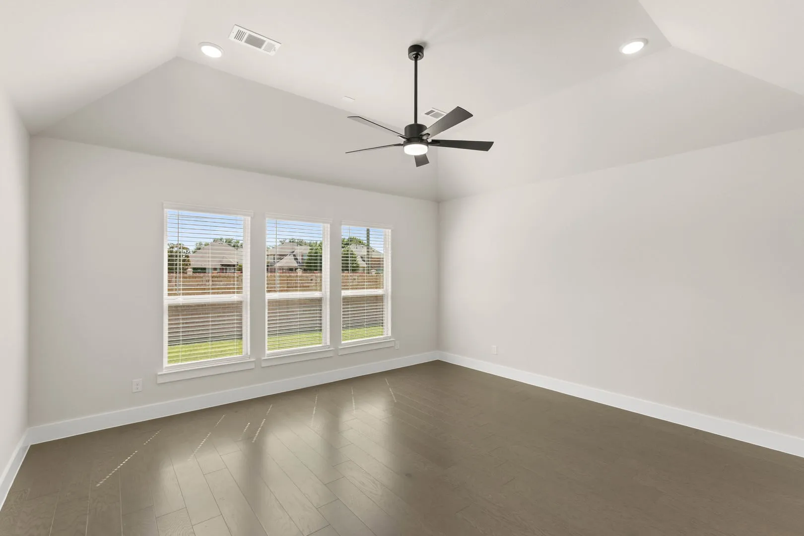 2565 Riverchase-Primary Suite-1