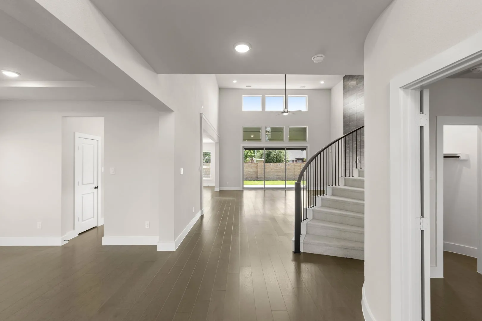 2565 Riverchase-Entry-2