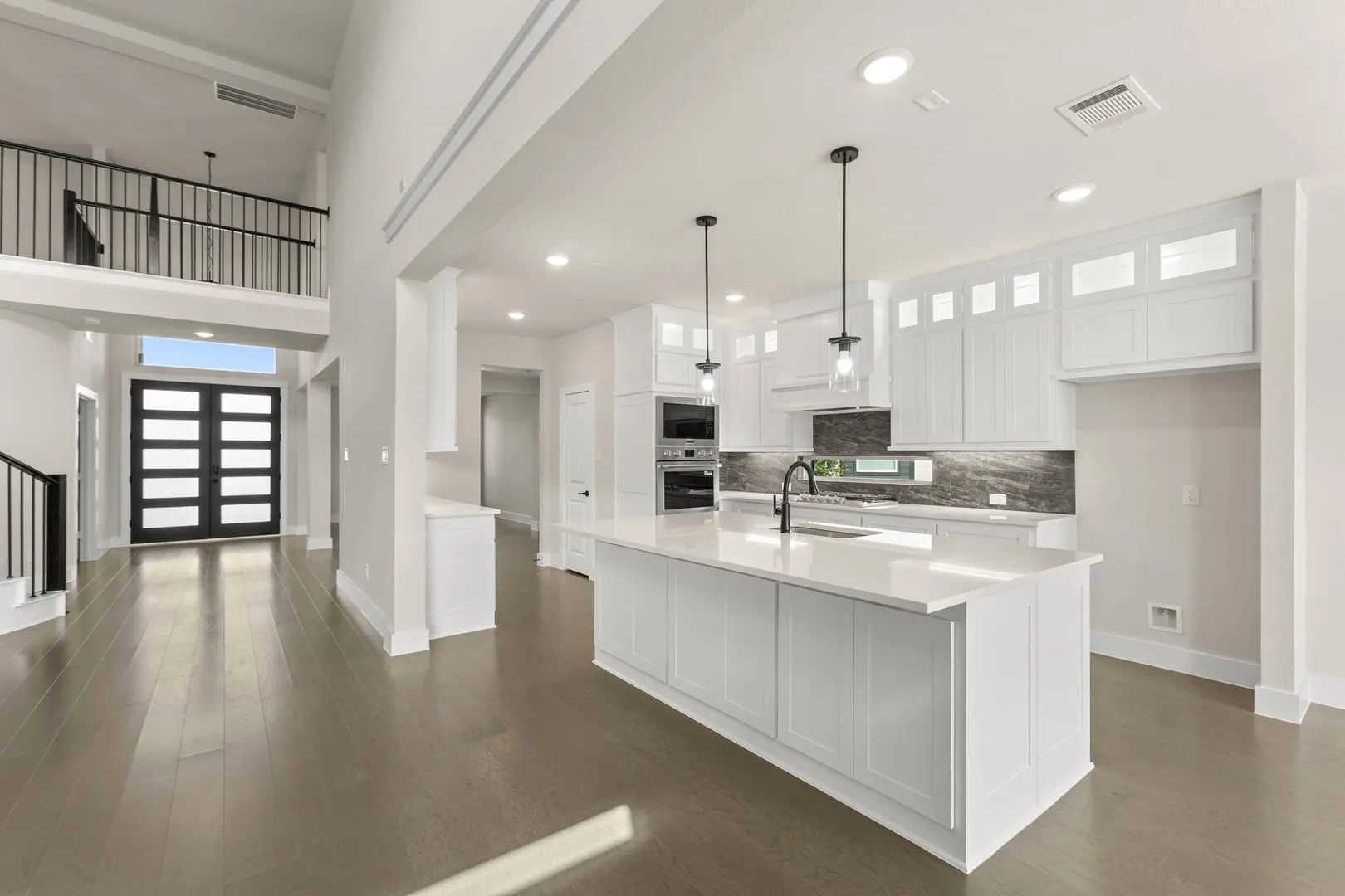 2565 Riverchase-Kitchen-2