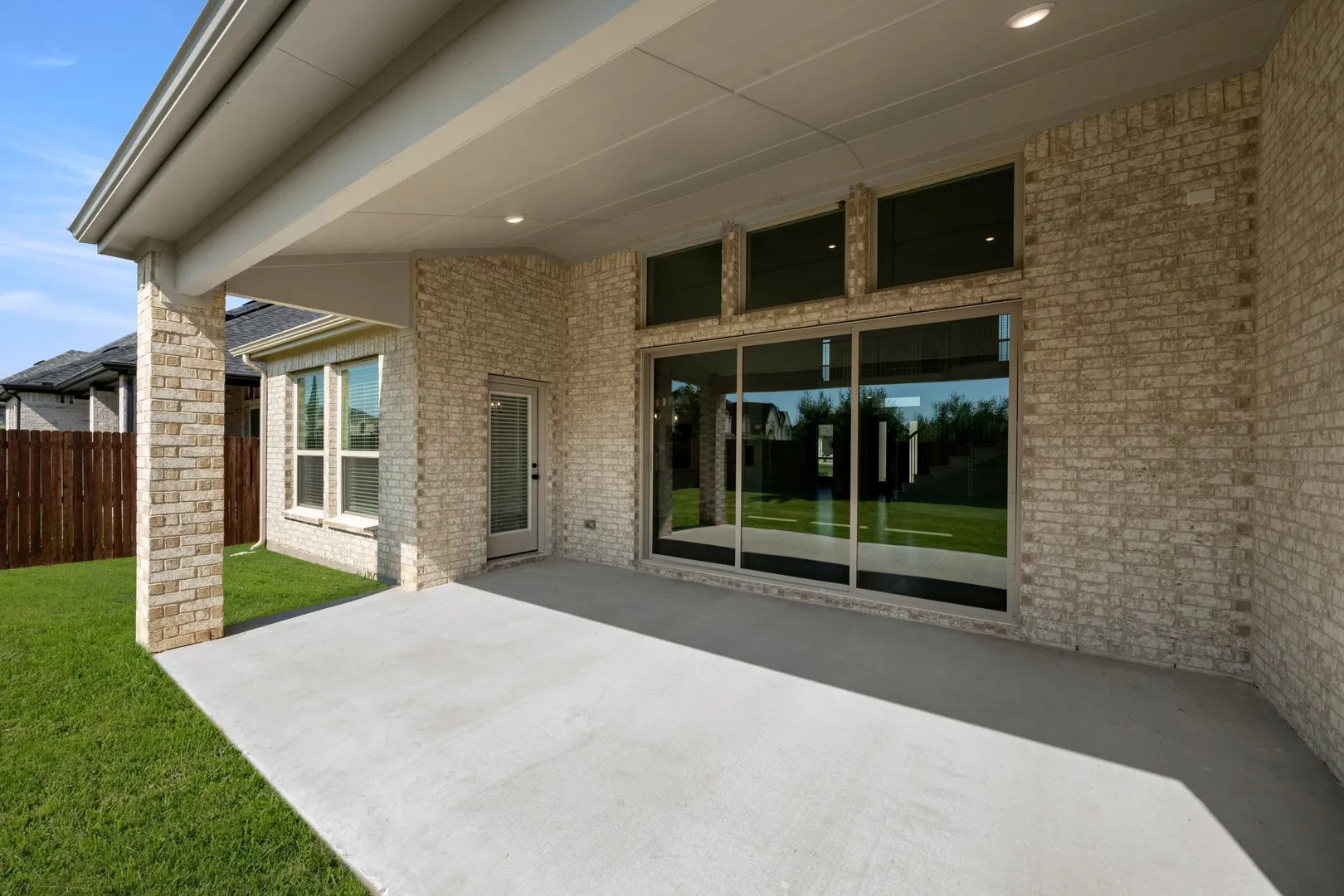 2549 Baypoint- Back-3