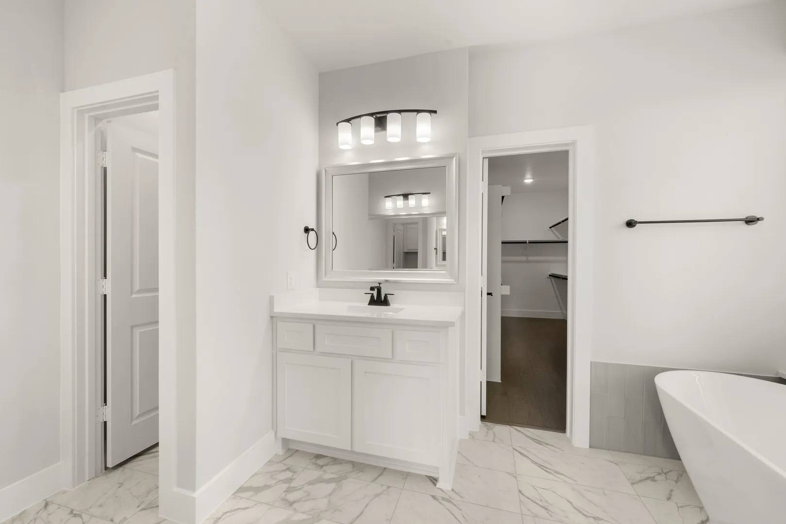 2549 Baypoint- Primary Suite-4