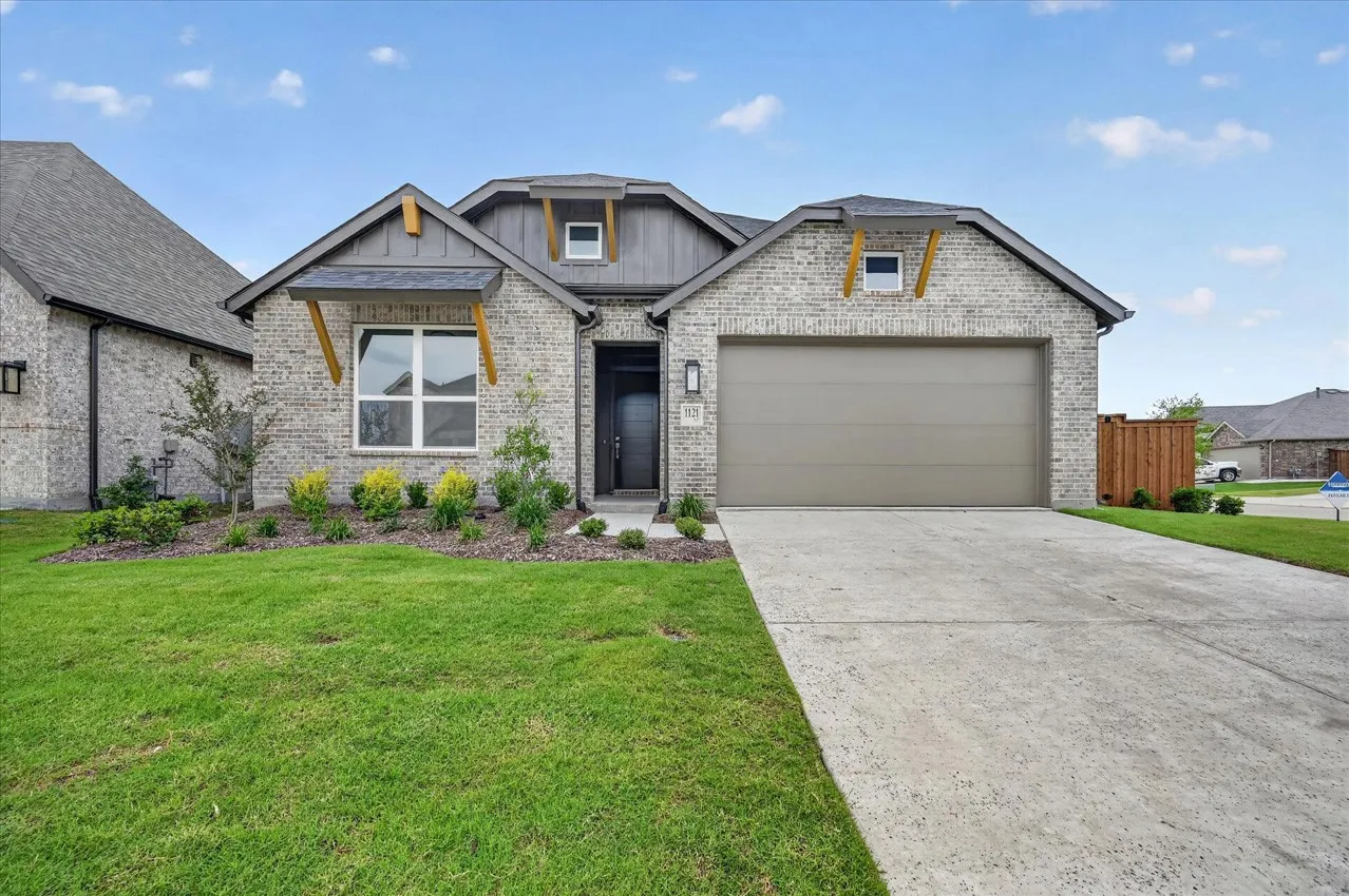 Single Family Residence For Sale in Rockwall County , 1121 Falls Rush Way, Royse City, Texas 75189, 4 Bedroom, 3 Bathroom, 2 Garage spaces, 2,267 Sqft, built in 2026, New Construction - Incomplete, mls#21174292, Real Estate Agent in Royse City, Homes For Sale in Rockwall county, Homes For Sale in Royse City, Realtor in Royse City Texas, Real Estate Brokerage Independent Realty Texas, Luminita Cordes Realtor