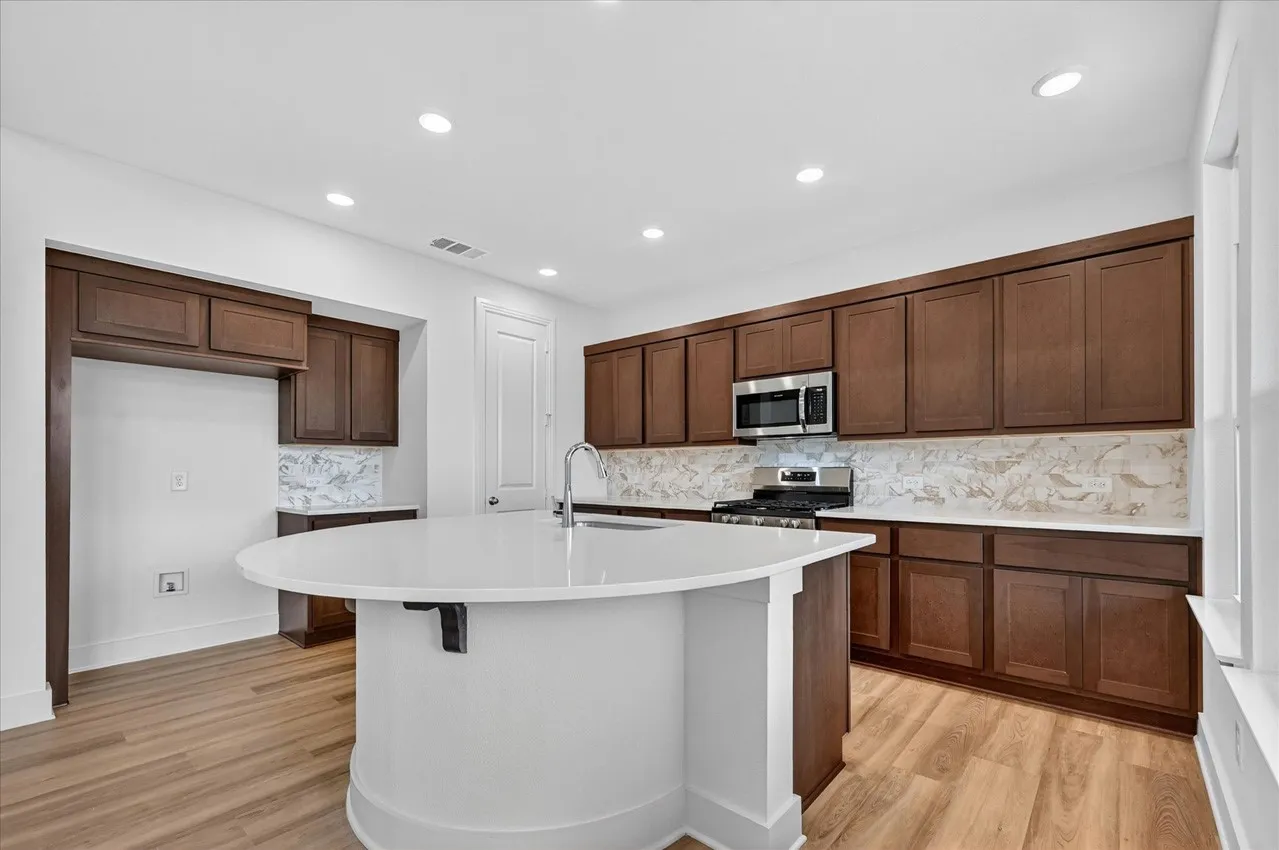 Single Family Residence For Sale in Rockwall County , 1121 Falls Rush Way, Royse City, Texas 75189, 4 Bedroom, 3 Bathroom, 2 Garage spaces, 2,267 Sqft, built in 2026, New Construction - Incomplete, mls#21174292, Real Estate Agent in Royse City, Homes For Sale in Rockwall county, Homes For Sale in Royse City, Realtor in Royse City Texas, Real Estate Brokerage Independent Realty Texas, Luminita Cordes Realtor